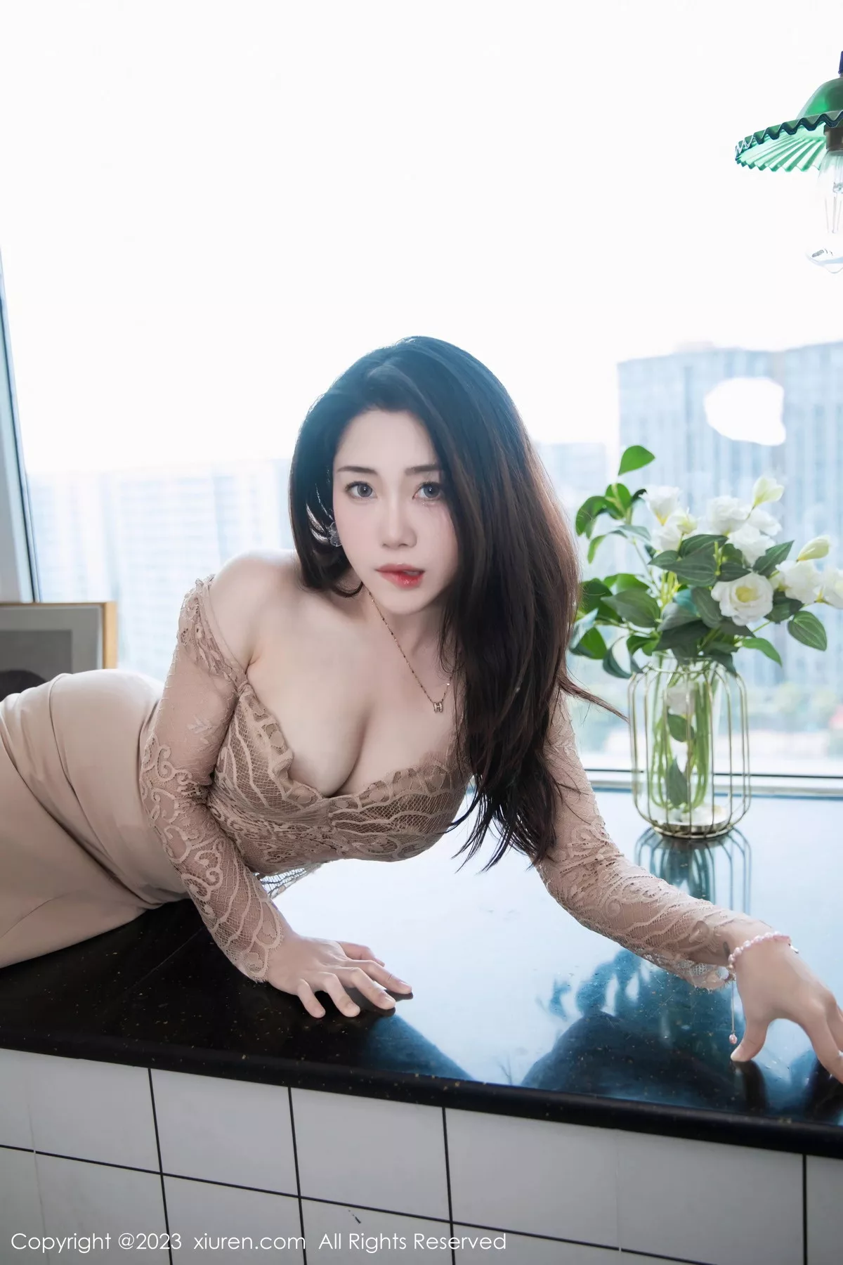 秀人集.com_[XiuRen秀人网]No.7216_模特严利娅Yuliya户外性感杏色低胸连衣长裙秀完美身材诱惑写真89P