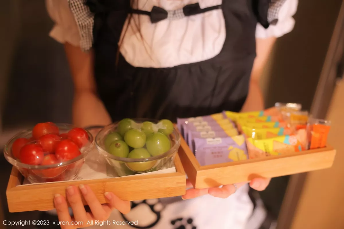 秀人集.com_[XiuRen秀人网]No.7237_模特幼幼性感白黑色女仆服配超薄黑丝秀完美身材迷人诱惑写真103P