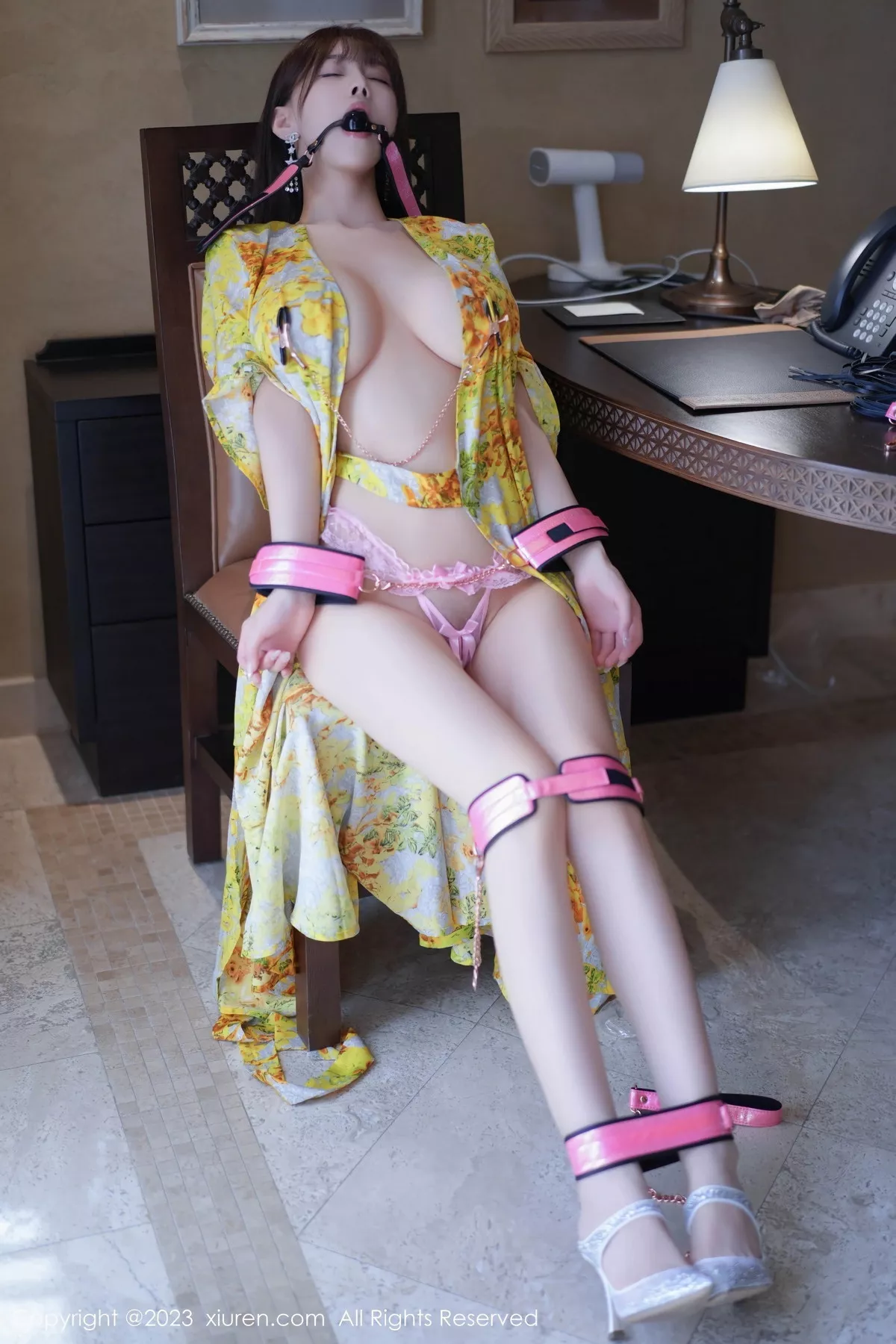 秀人集.com_[XiuRen秀人网]No.7119_女神朱可儿Flora脱性感黄色带碎花图案长裙秀雪峰美臀诱惑写真88P