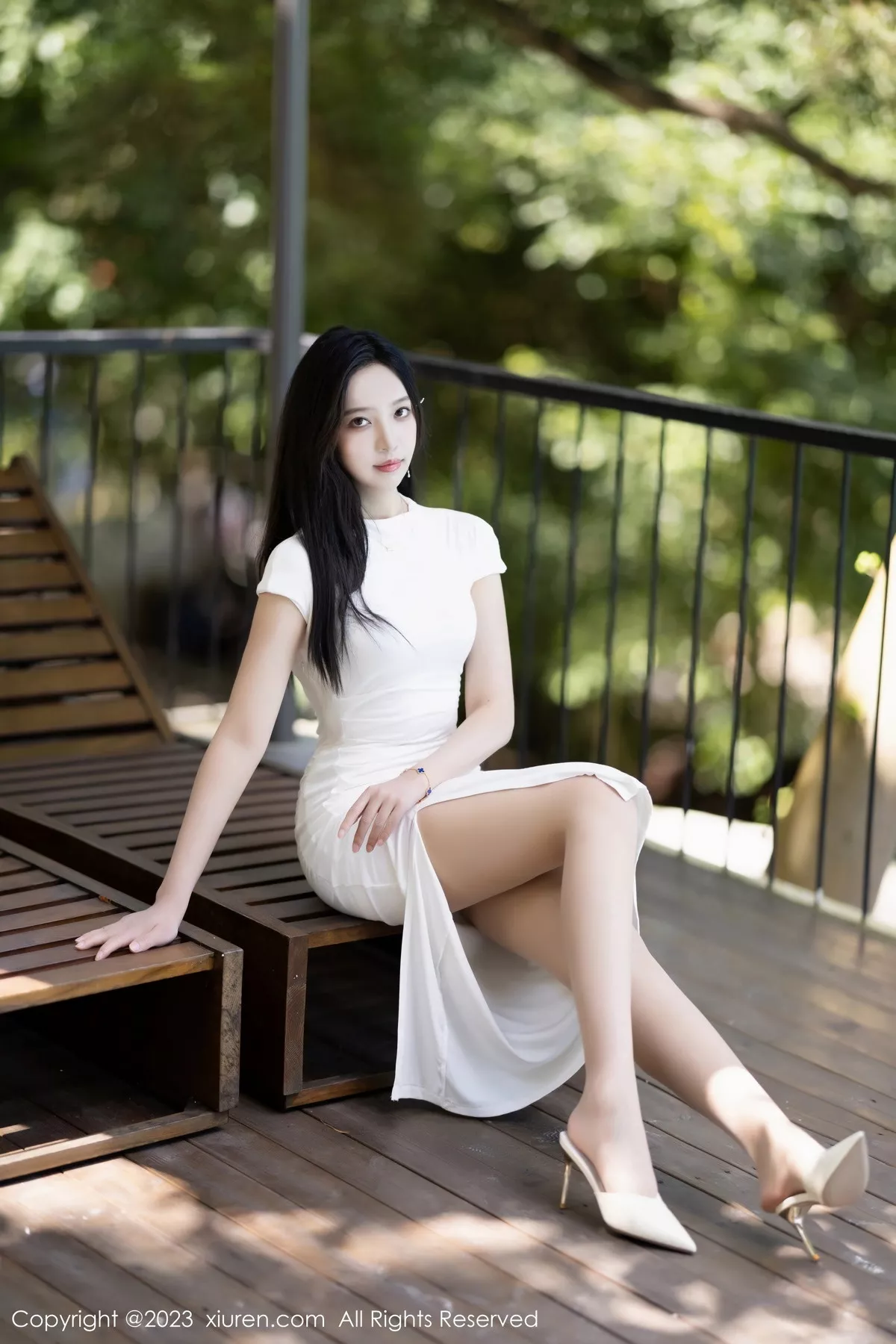 秀人集.com_[XiuRen秀人网]No.7139_模特郑颖姗Bev性感白色连衣长裙配原色丝袜秀苗条身姿诱惑写真83P