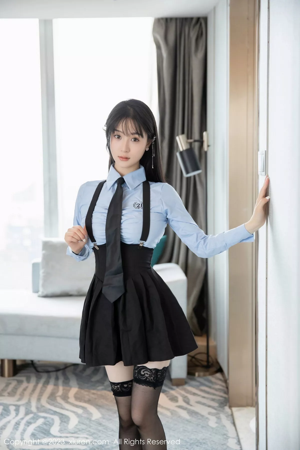 秀人集.com_[XiuRen秀人网]No.7140_模特柚琪Rich性感学妹装扮半脱露黑色内衣秀丰腴美臀诱惑写真76P