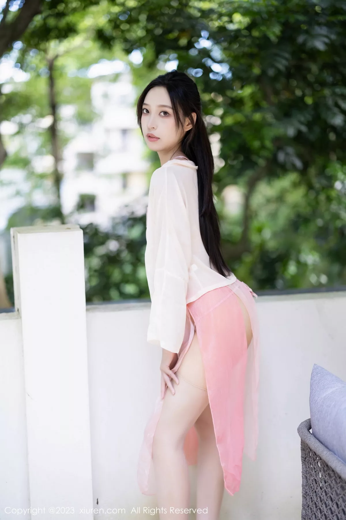 秀人集.com_[XiuRen秀人网]No.7139_模特郑颖姗Bev性感白色连衣长裙配原色丝袜秀苗条身姿诱惑写真83P