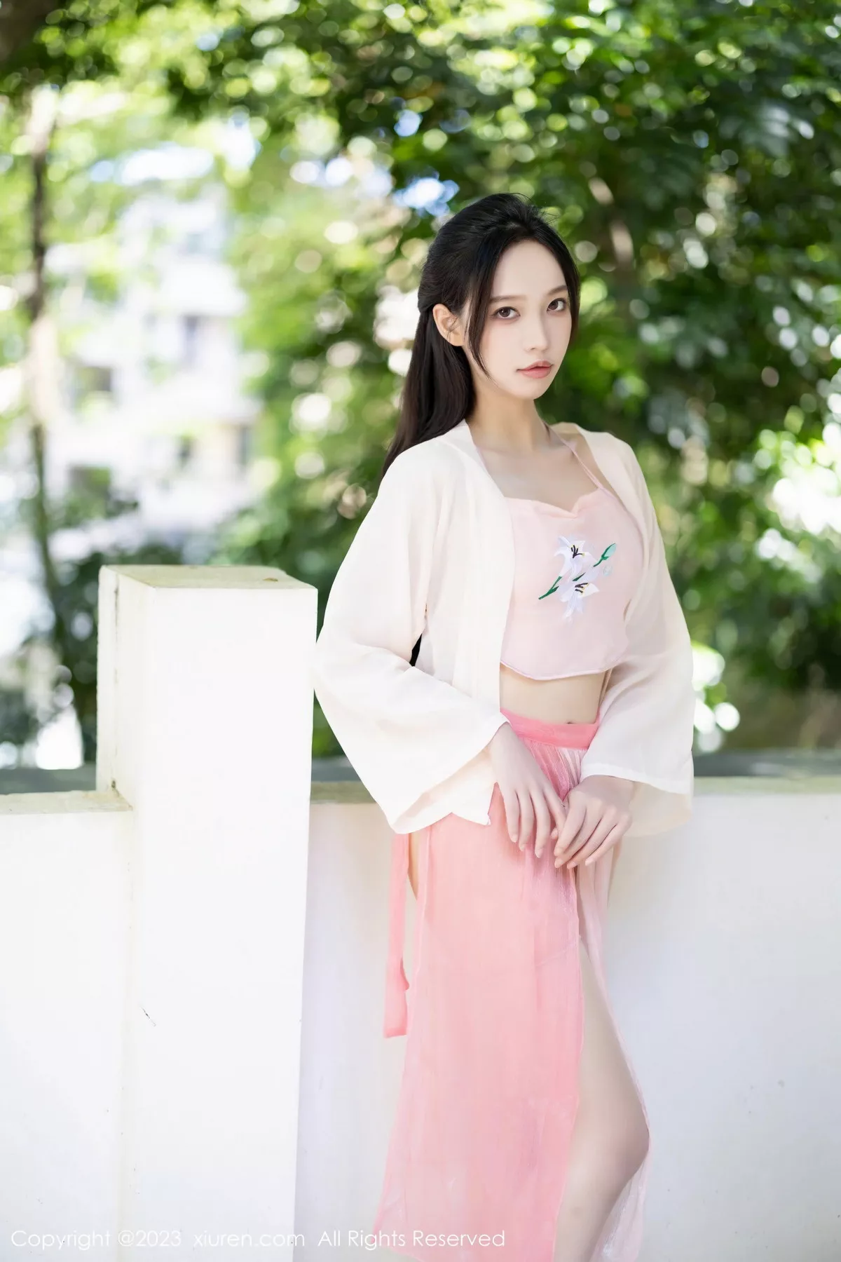 秀人集.com_[XiuRen秀人网]No.7139_模特郑颖姗Bev性感白色连衣长裙配原色丝袜秀苗条身姿诱惑写真83P