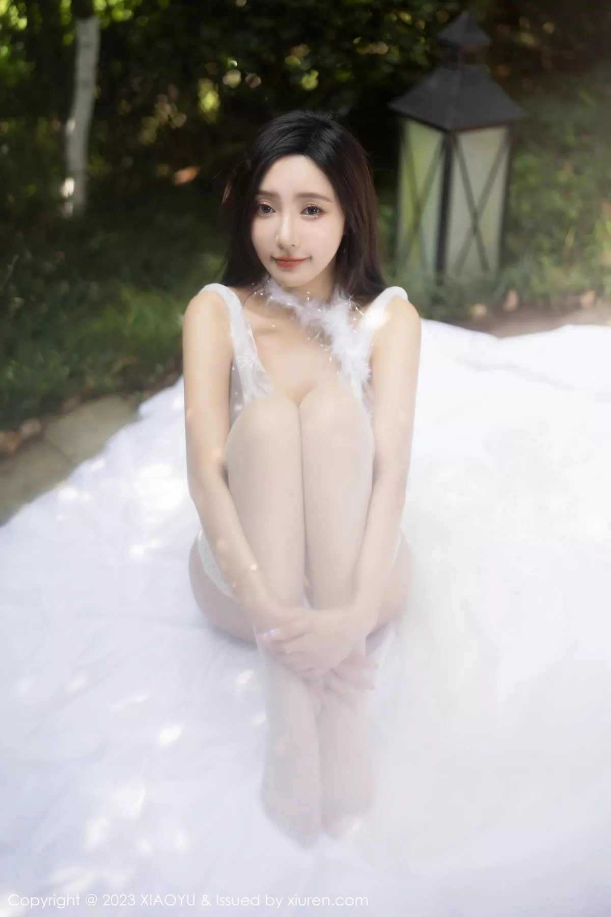 秀人集.com_[XiaoYu画语界]Vol.1079_女神王馨瑶yanni杏色服饰+白色蕾丝情趣内衣秀惹火身材诱惑写真84P