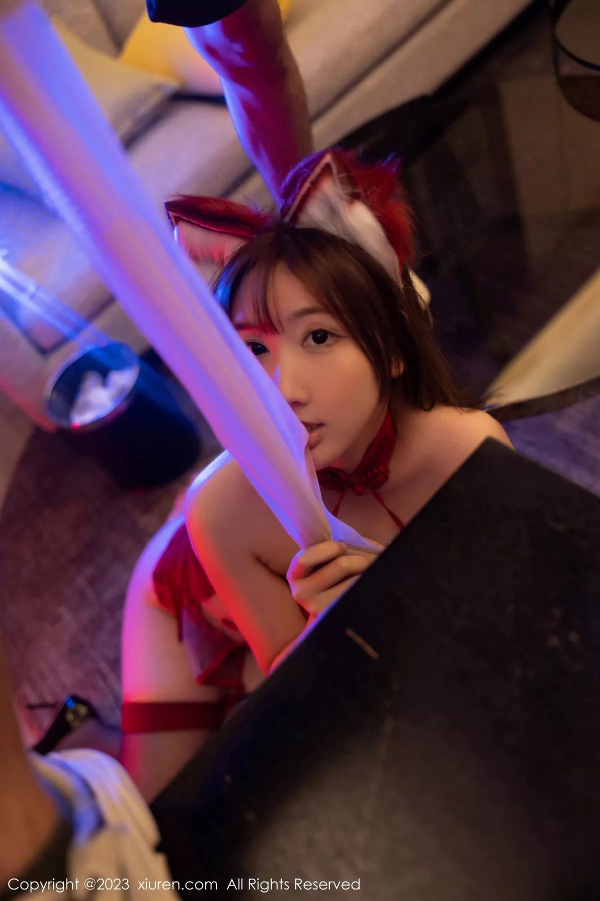 秀人集.com_[XiuRen秀人网]No.7330_模特江真真性感红色薄纱轻透服配超薄黑丝秀圆润身姿诱惑写真76P