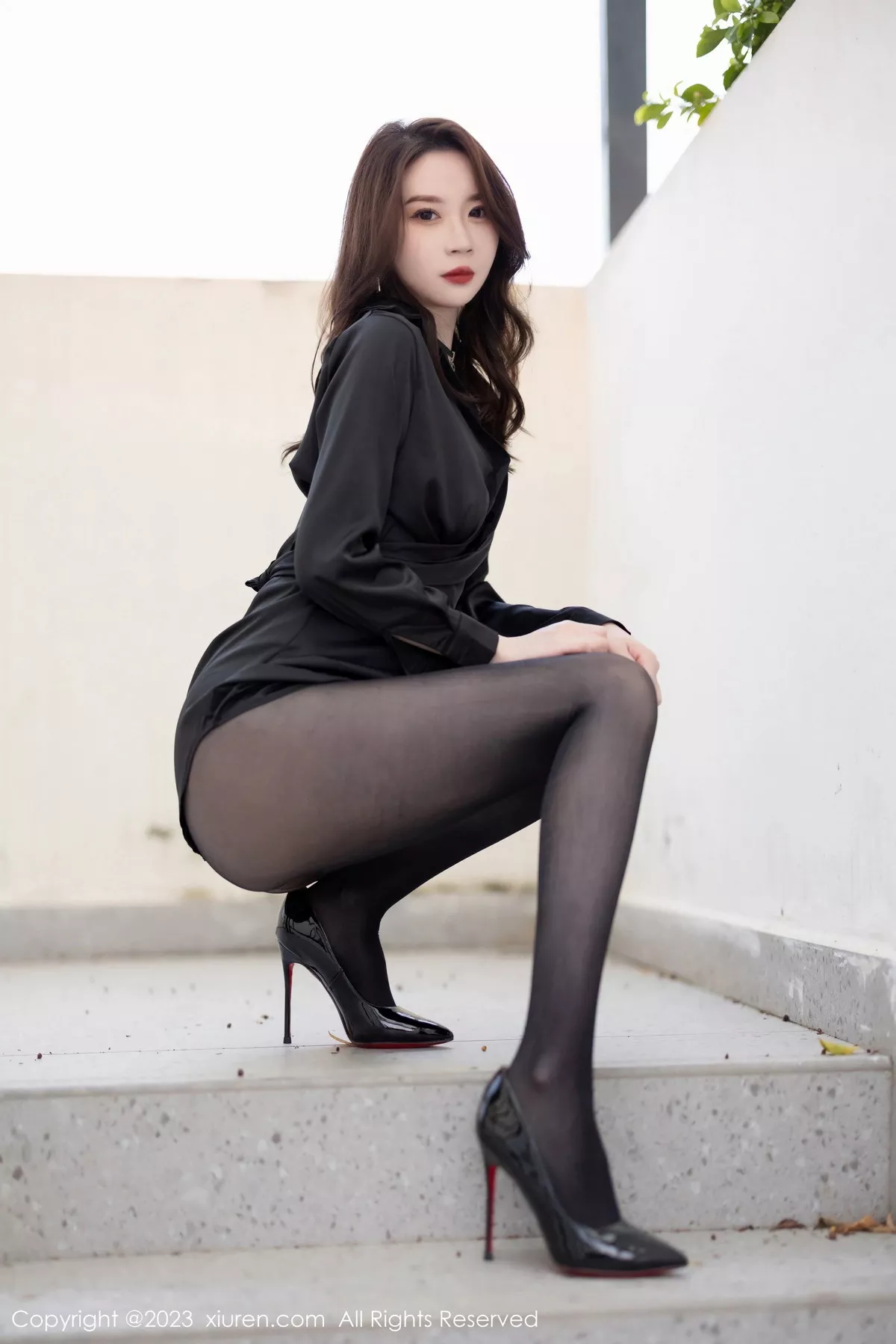 秀人集.com_[XiuRen秀人网]No.7332_模特梦心玥性感黑衬衫露黑色情趣服饰配超薄黑丝迷人诱惑写真84P