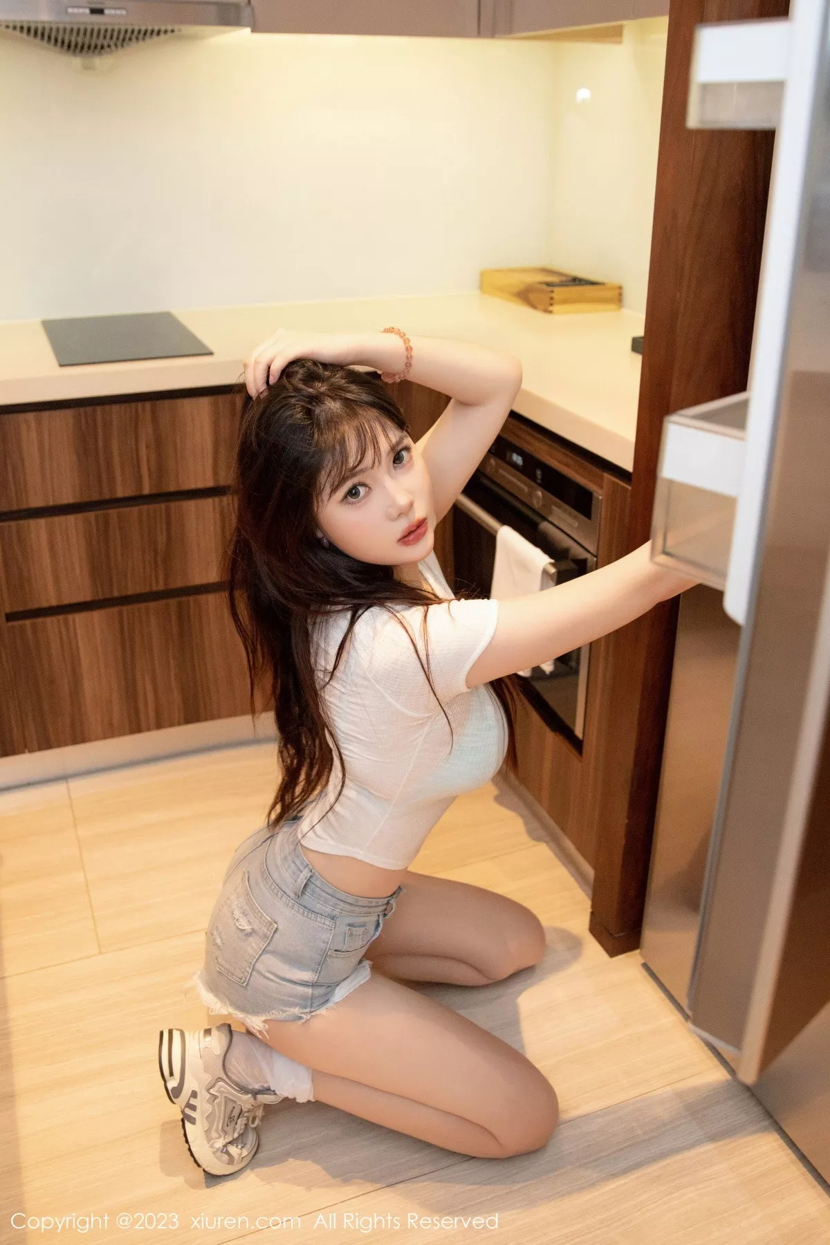 秀人集.com_[XiuRen秀人网]No.7350_模特Arude薇薇私房浴室半脱露性感蓝色内衣秀曼妙身姿诱惑写真65P