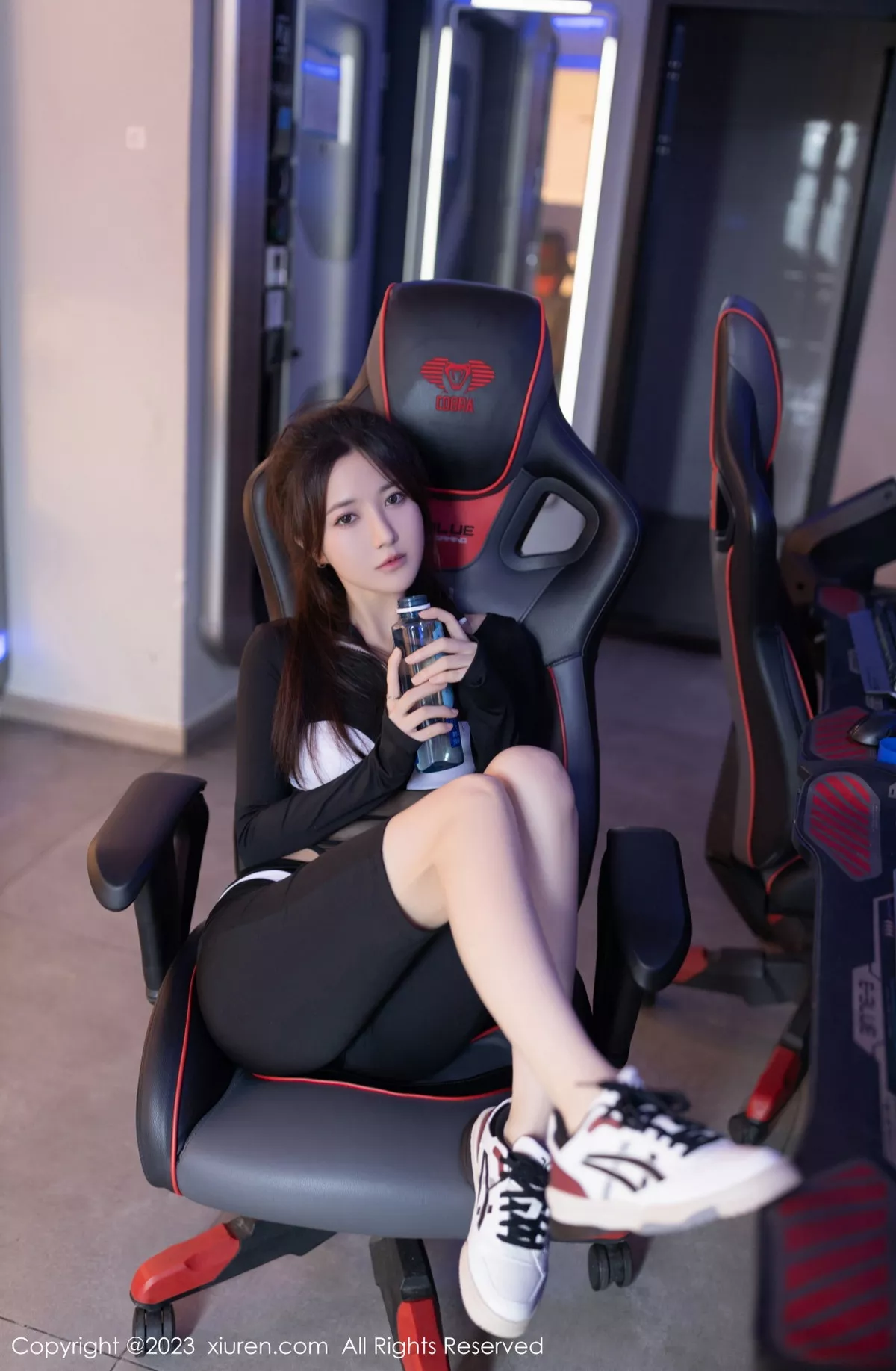 秀人集.com_[XiuRen秀人网]No.7361_模特鱼子酱Fish电竞场景性感深色轻透连体衣秀曼妙身姿诱惑写真81P