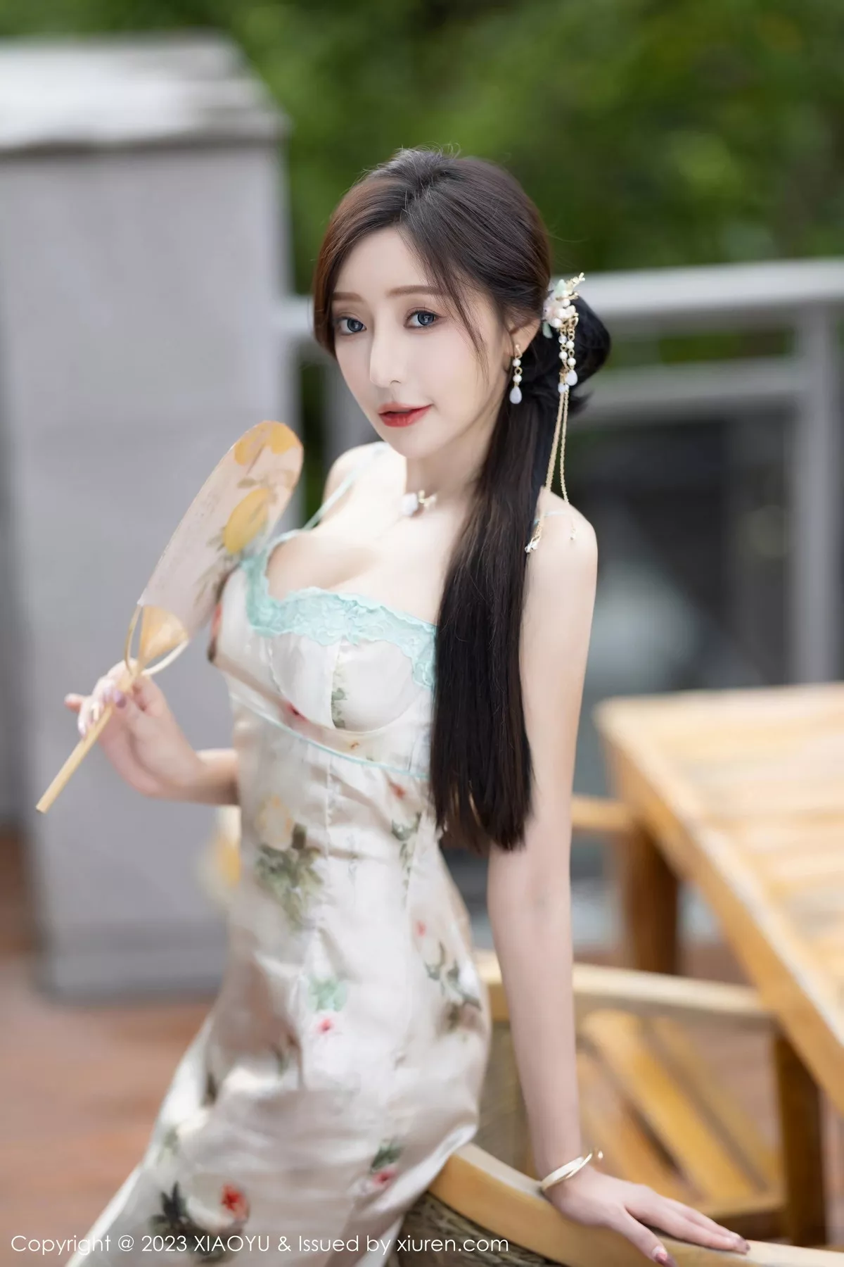 秀人集.com_[XiaoYu画语界]Vol.1097_女神王馨瑶yanni性感浅色吊带长裙+粉色情趣旗袍完美诱惑写真83P