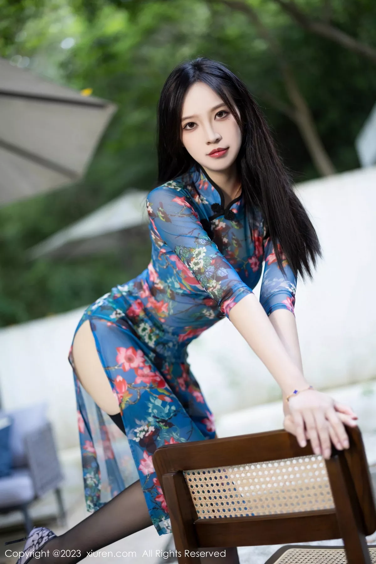 秀人集.com_[XiuRen秀人网]No.7271_模特郑颖姗Bev性感蓝色旗袍露蓝灰蕾丝内衣配黑丝吊袜诱惑写真81P