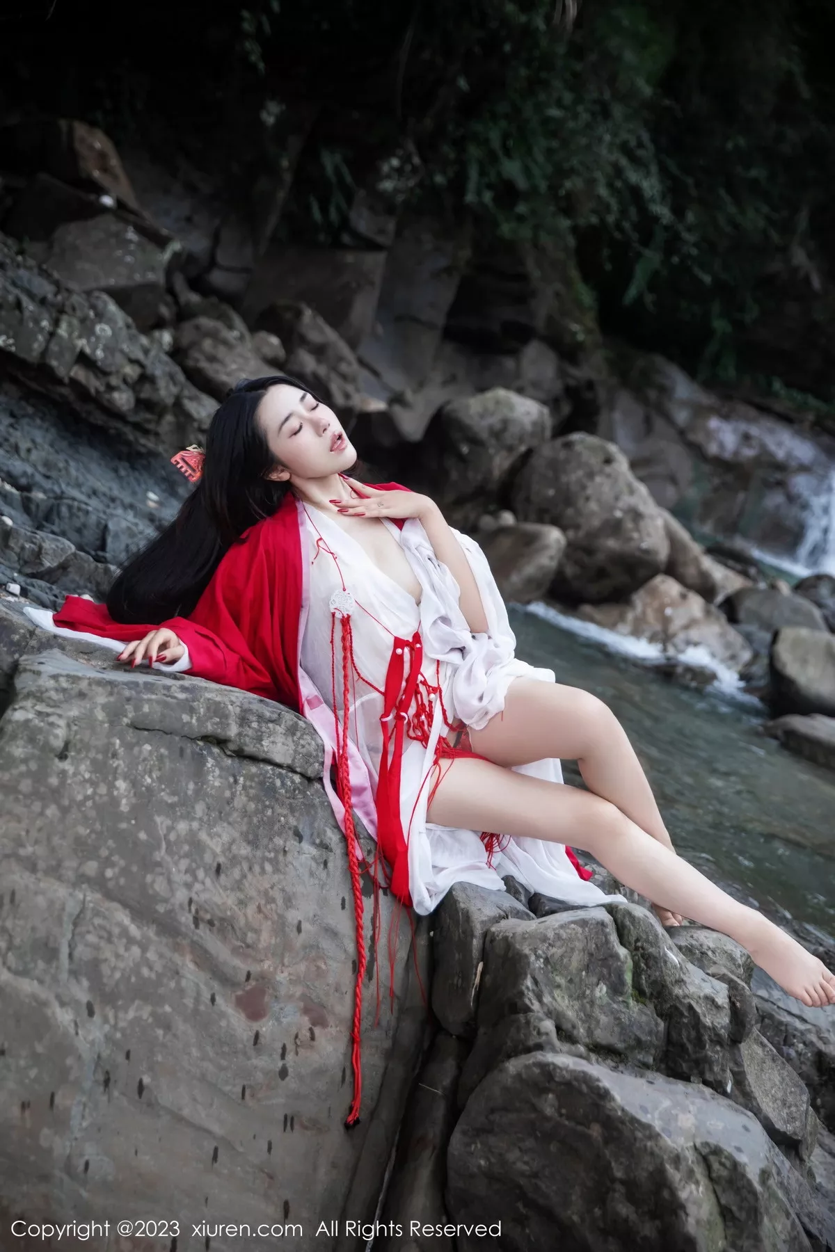 秀人集.com_[XiuRen秀人网]No.7295_模特严利娅Yuliya妲己扮演性感红色薄透古装服饰秀美臀诱惑写真89P