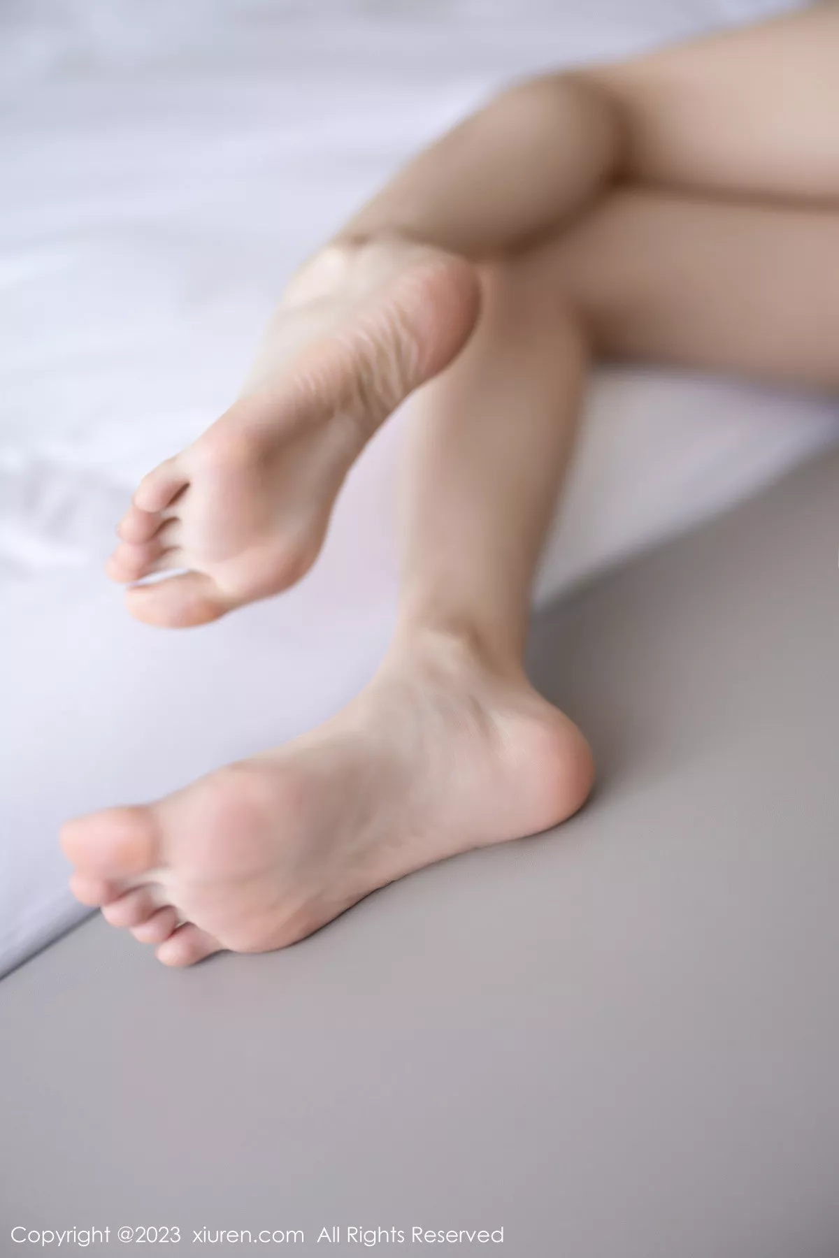 秀人集.com_[XiuRen秀人网]No.7297_模特林星阑性感白色连衣长裙配凉高跟半撩秀翘臀美腿诱惑写真84P