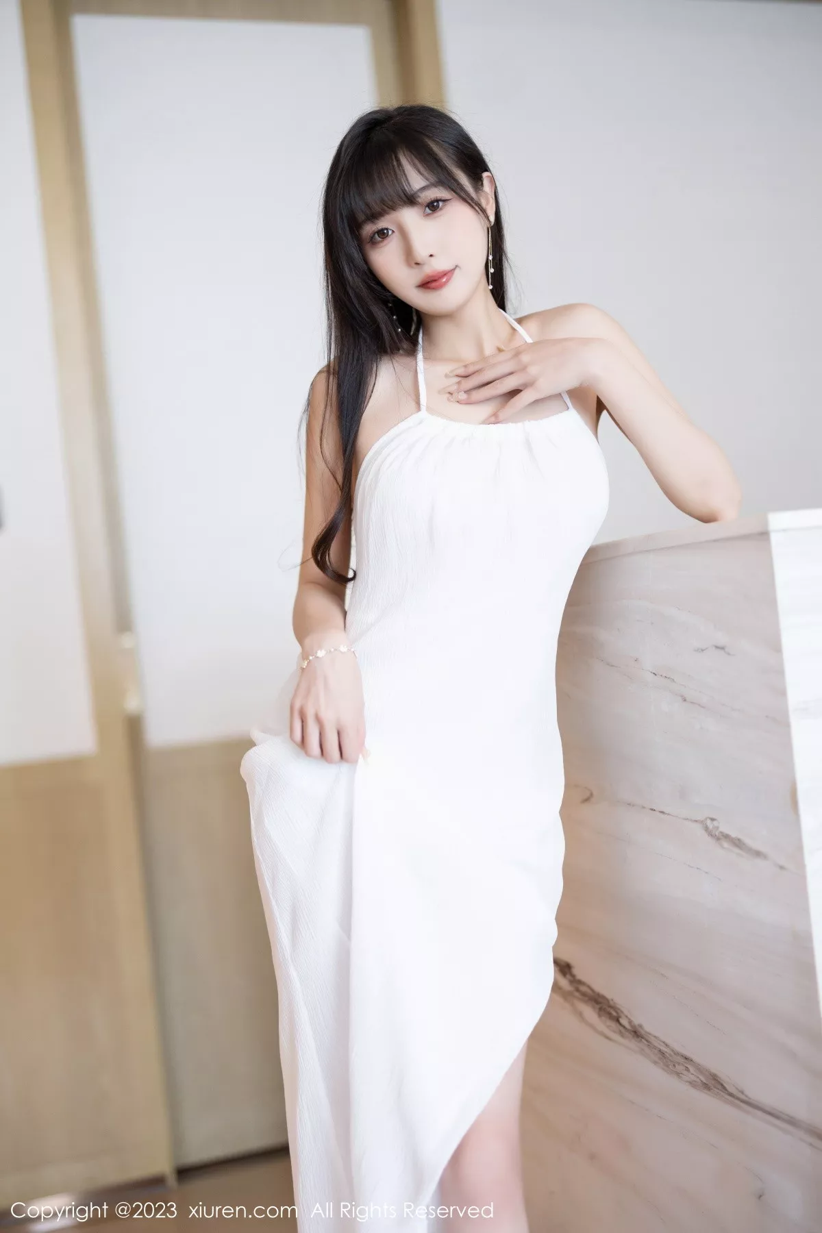 秀人集.com_[XiuRen秀人网]No.7297_模特林星阑性感白色连衣长裙配凉高跟半撩秀翘臀美腿诱惑写真84P