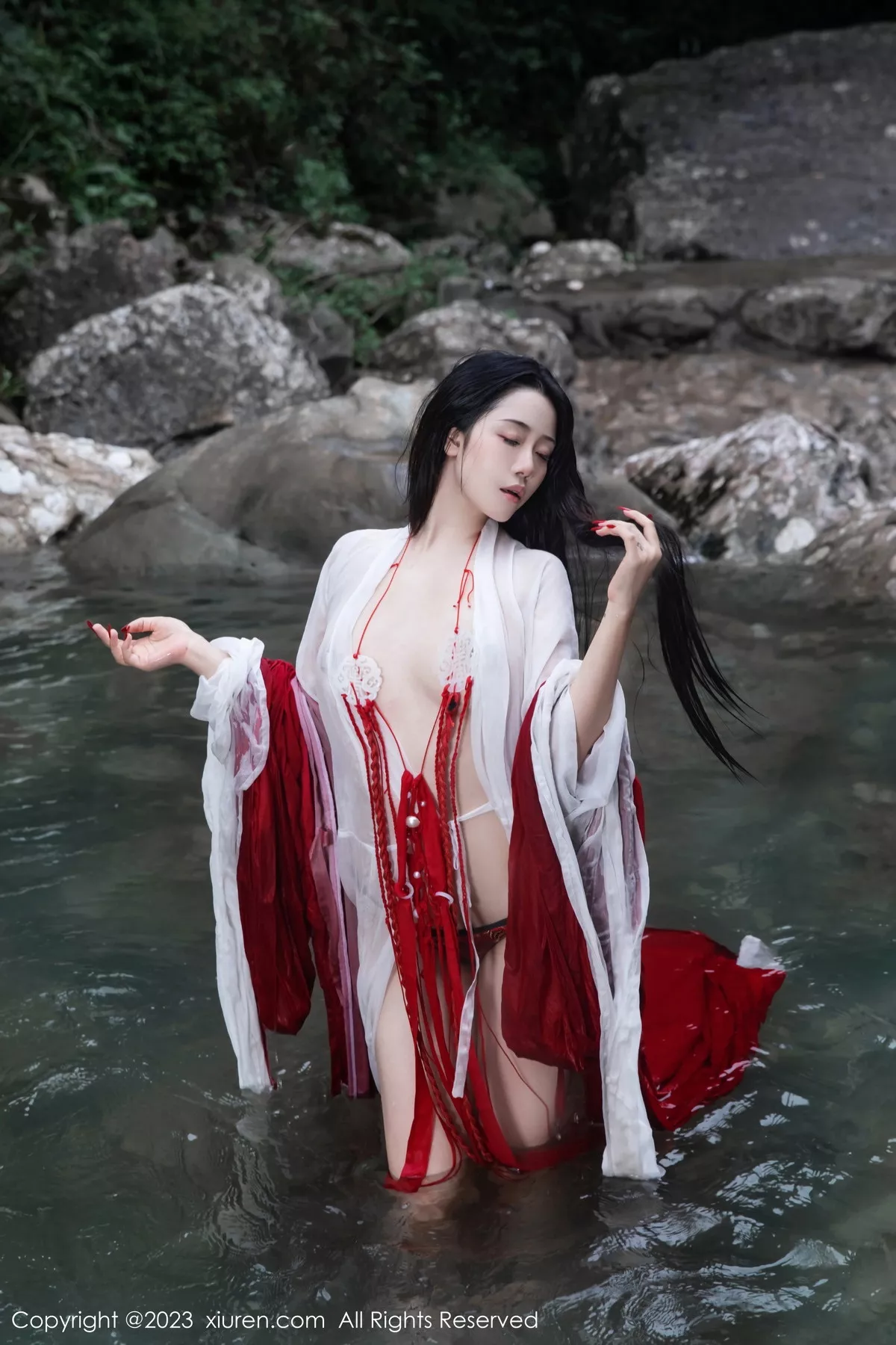 秀人集.com_[XiuRen秀人网]No.7295_模特严利娅Yuliya妲己扮演性感红色薄透古装服饰秀美臀诱惑写真89P