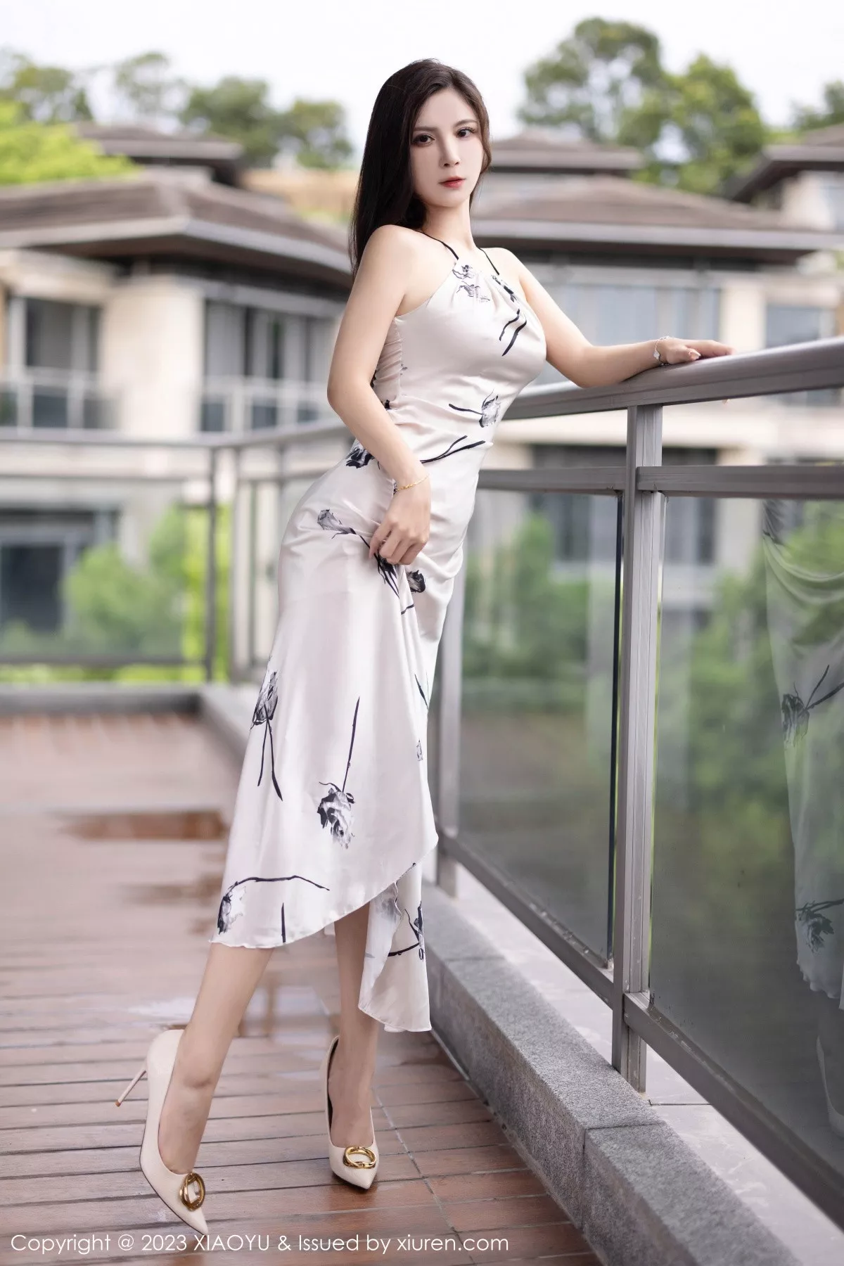 秀人集.com_[XiaoYu画语界]Vol.1119_模特小蛮妖Yummy浅色露肩连衣裙+性感粉色内衣完美诱惑写真82P