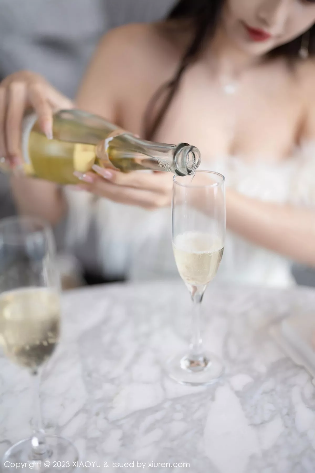 秀人集.com_[XiaoYu画语界]Vol.1120_模特林星阑白色蕾丝情趣内衣+露肩连衣裙秀曼妙身姿诱惑写真102P