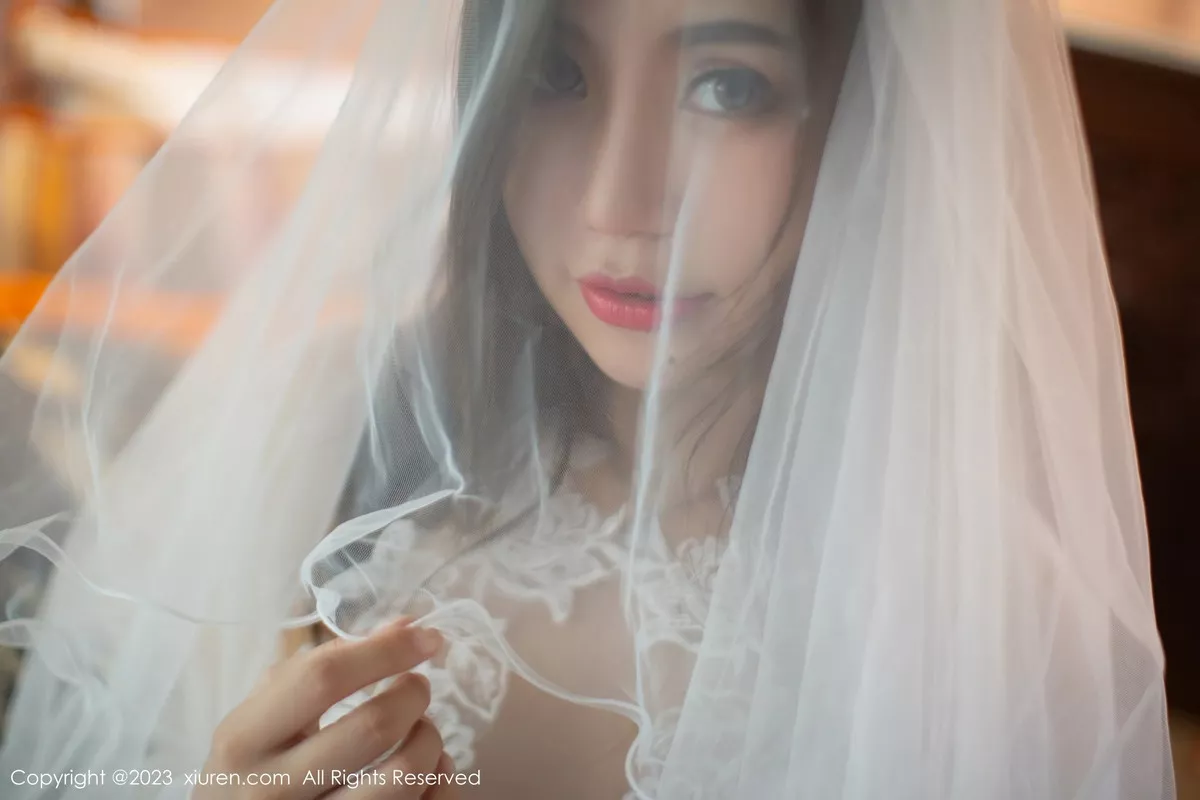 秀人集.com_[XiuRen秀人网]No.7456_模特绮里嘉ula性感白色婚纱服饰配白色丝袜秀惹火身材诱惑写真80P