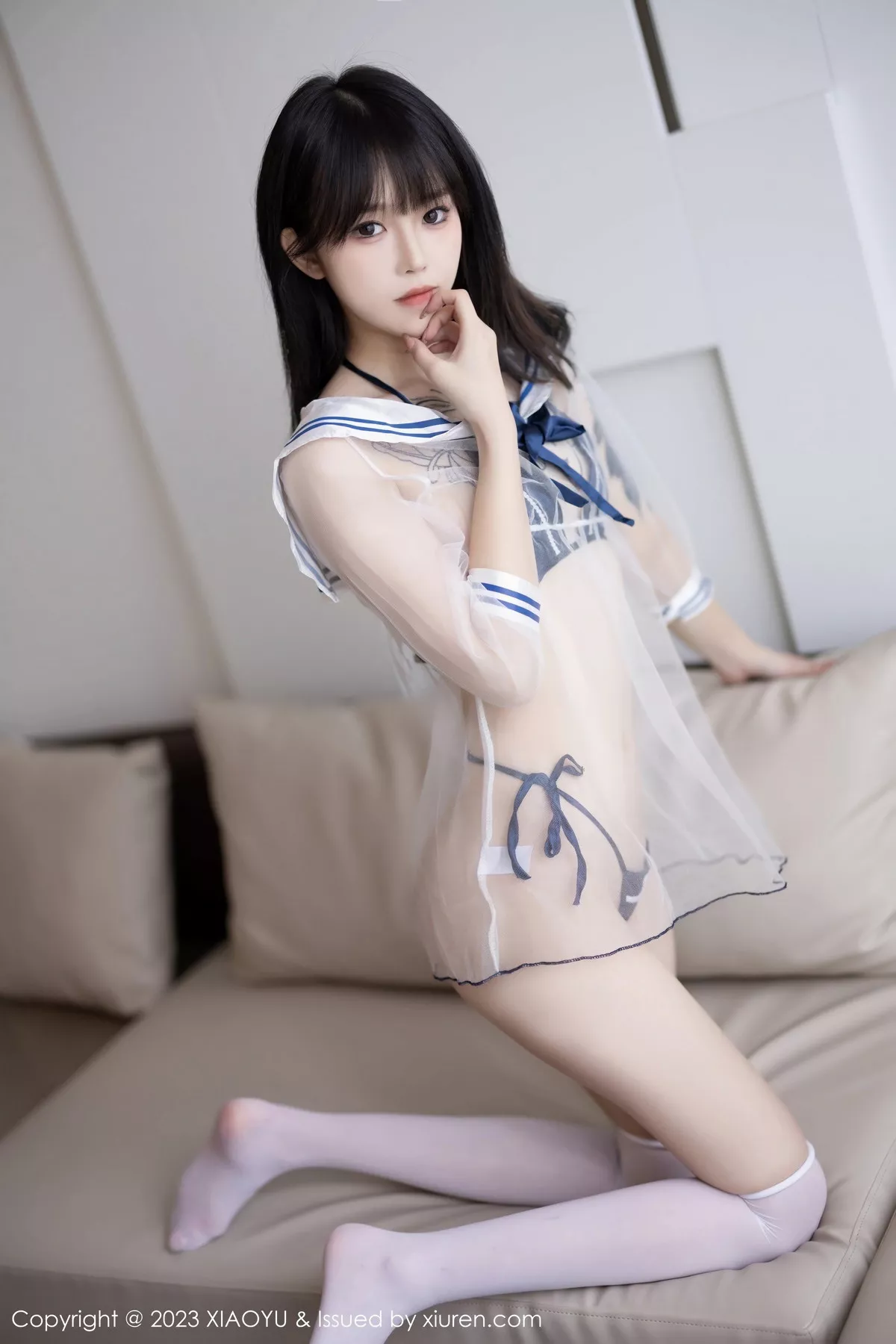 秀人集.com_[XiaoYu画语界]Vol.1124_模特奶瓶黑色连衣短裙+薄透服饰露蓝色内衣秀曼妙身姿诱惑写真83P