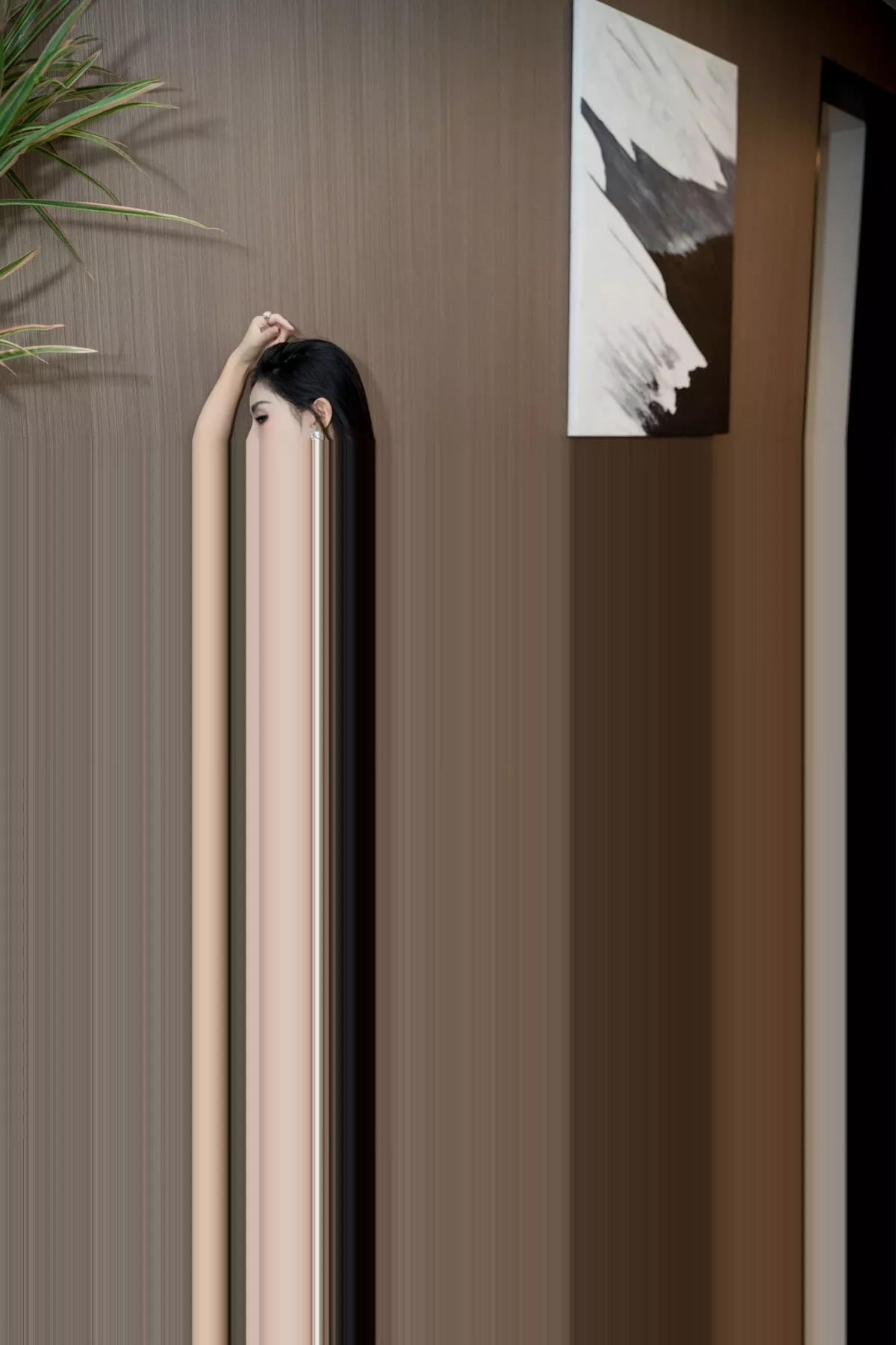 秀人集.com_[XiuRen秀人网]No.7489_模特王薇薇性感白T配黑色短裙露超薄黑丝秀完美身材诱惑写真85P