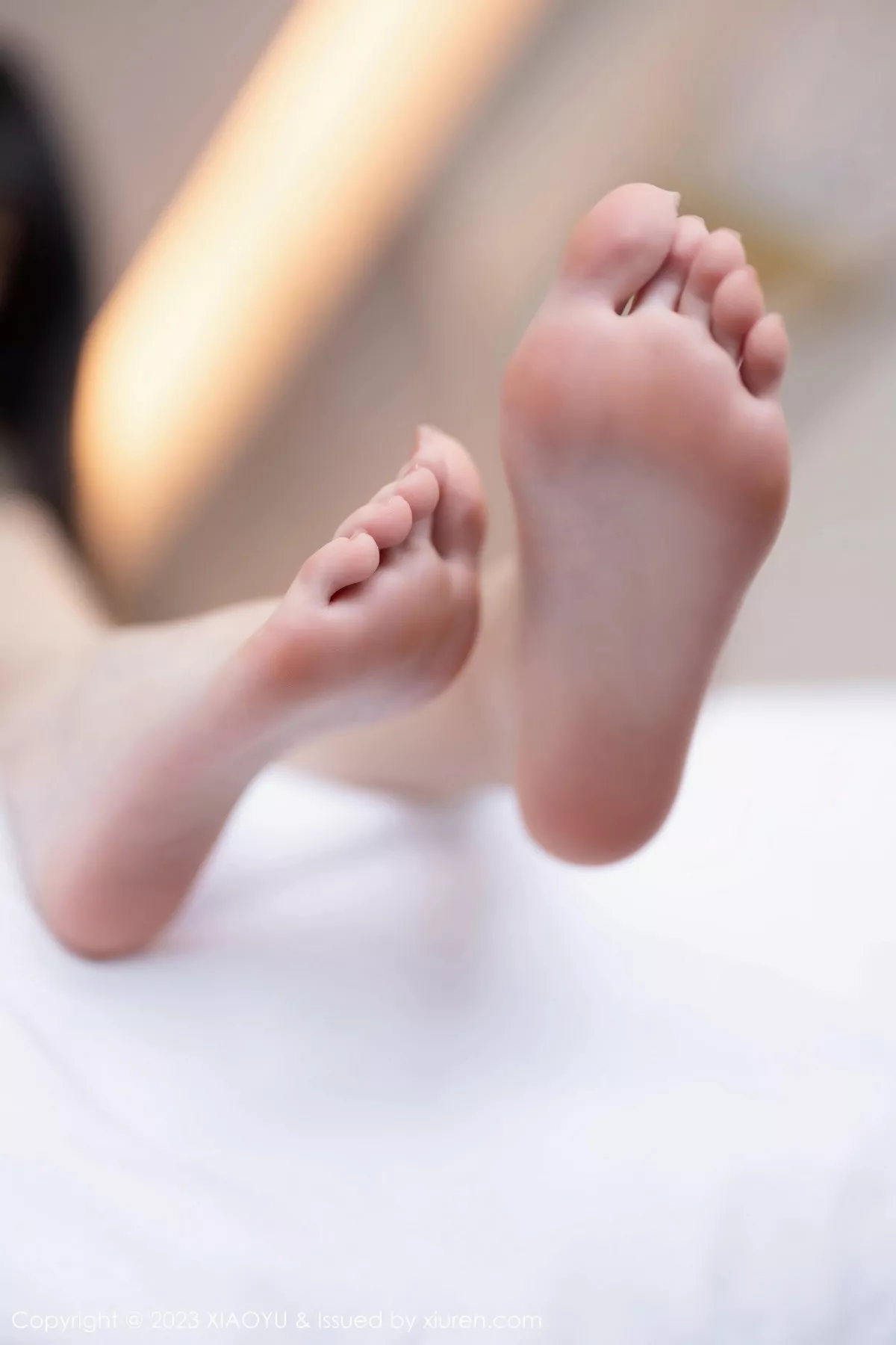 秀人集.com_[XiaoYu画语界]Vol.1124_模特奶瓶黑色连衣短裙+薄透服饰露蓝色内衣秀曼妙身姿诱惑写真83P