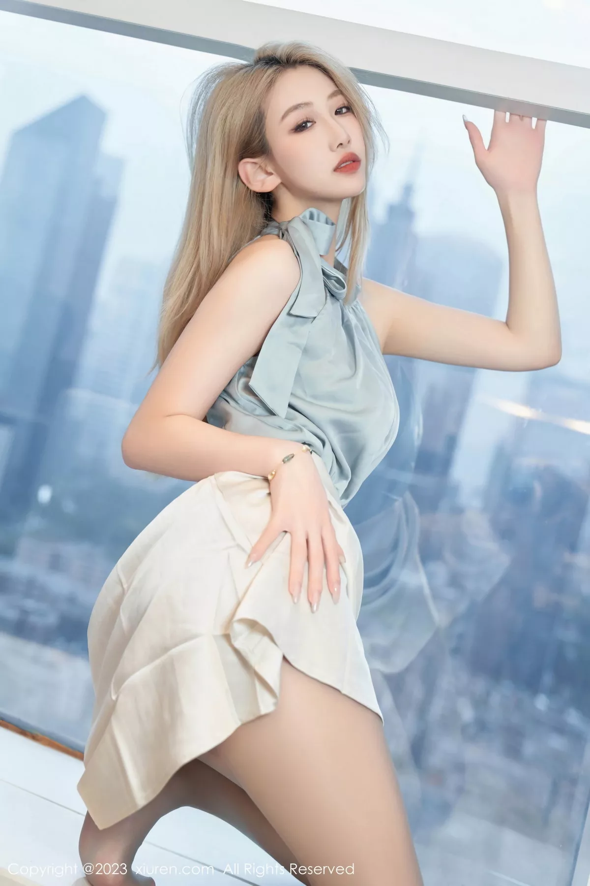 秀人集.com_[XiuRen秀人网]No.7500_模特沈青黛性感白色蕾丝内衣配超薄灰丝秀完美身材诱惑写真100P