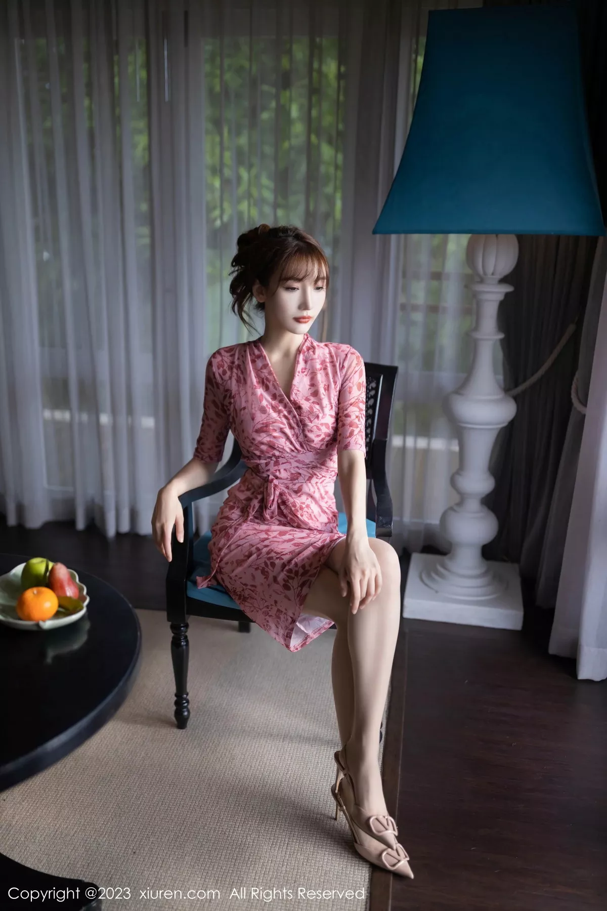 秀人集.com_[XiuRen秀人网]No.7501_模特陆萱萱性感粉色蕾丝内衣配超薄无内肉丝秀惹火身材诱惑写真77P