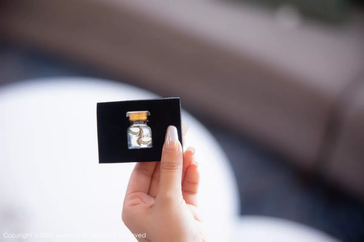 秀人集.com_[XiuRen秀人网]No.7509_模特幼幼性感蓝白格子萝莉裙服饰多面视角秀完美身材诱惑写真110P