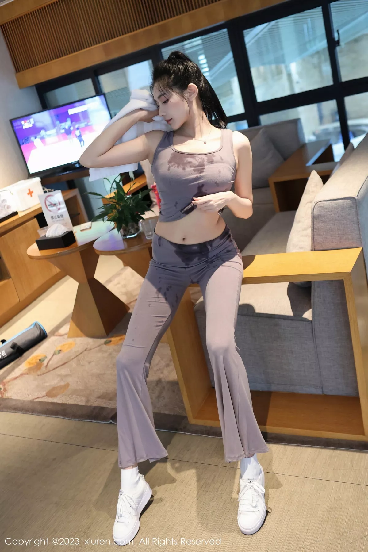 秀人集.com_[XiuRen秀人网]No.7512_模特草莓mm性感灰色运动服露粉色内衣秀曼妙身姿迷人诱惑写真71P