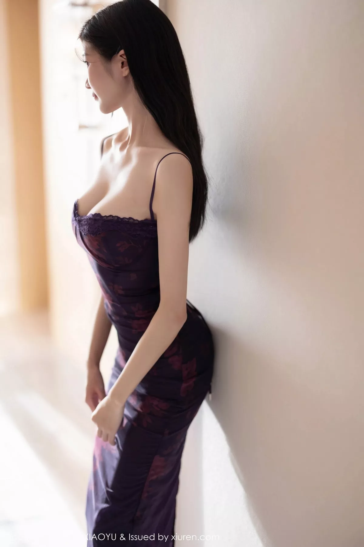 秀人集.com_[XiaoYu画语界]Vol.1128_模特程程程性感紫色吊带长裙+黑色情趣内衣秀曼妙身姿诱惑写真84P