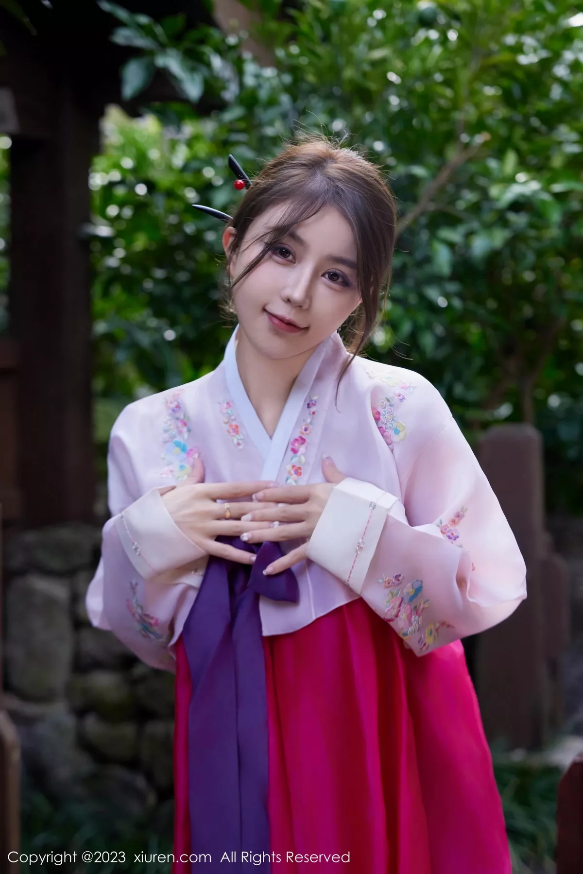 秀人集.com_[XiuRen秀人网]No.7522_模特tina_甜仔性感红色大长今服饰半脱秀凹凸身材惹火诱惑写真58P