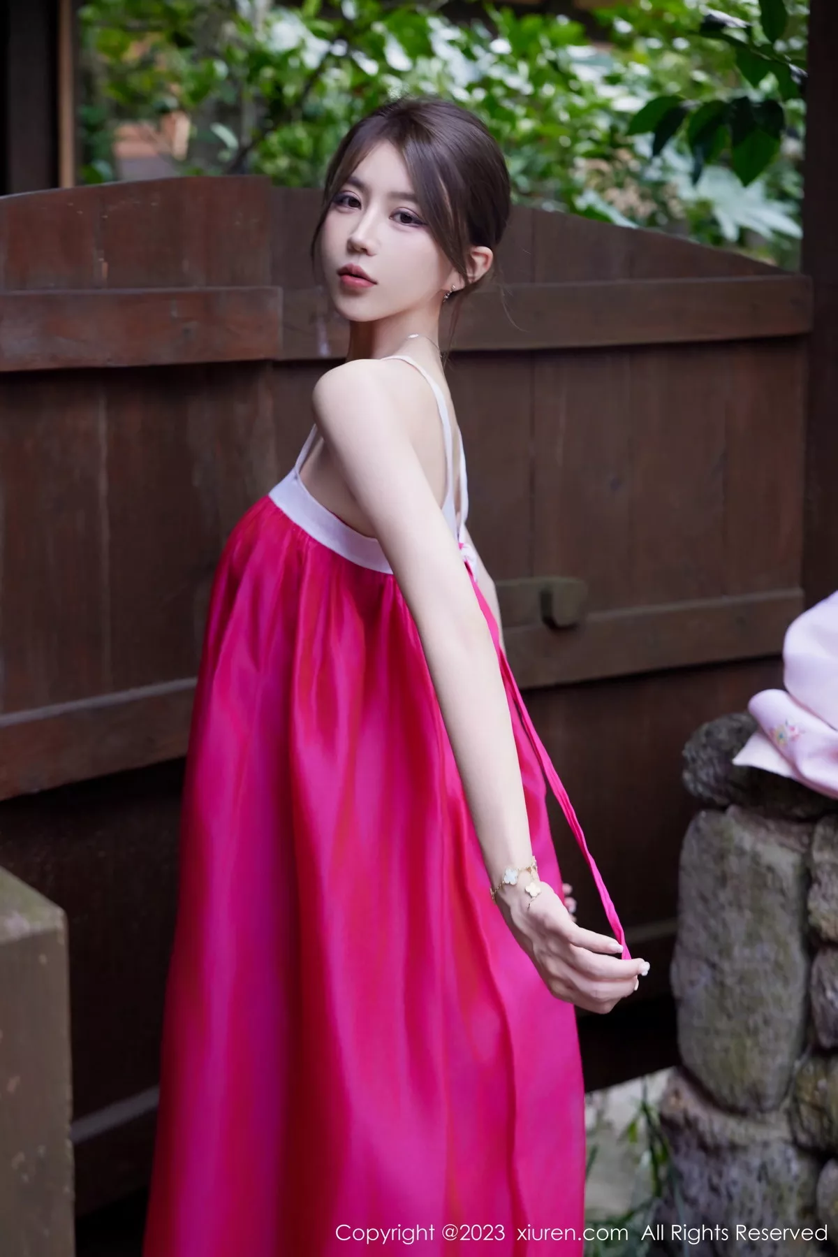 秀人集.com_[XiuRen秀人网]No.7522_模特tina_甜仔性感红色大长今服饰半脱秀凹凸身材惹火诱惑写真58P