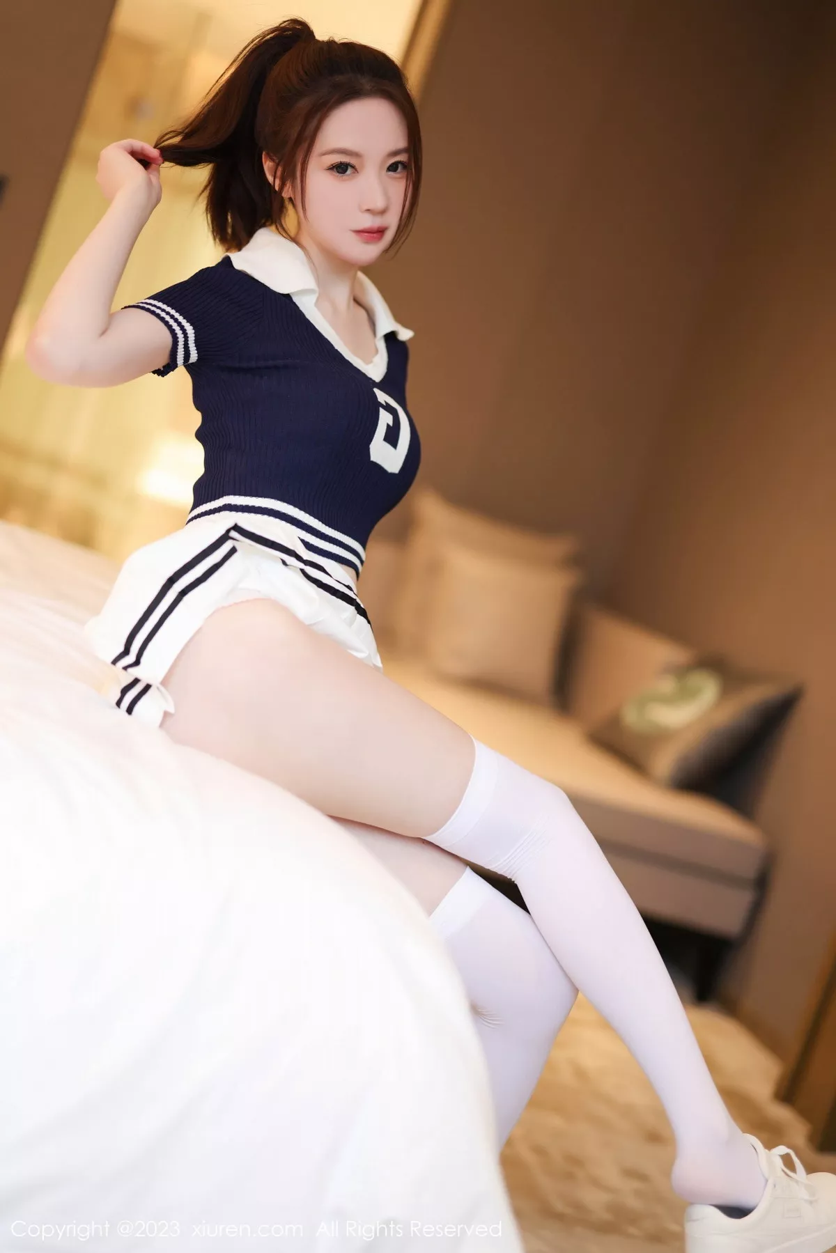 秀人集.com_[XiuRen秀人网]No.7416_模特梦心玥性感运动服饰穿搭粉色蕾丝内衣配白丝袜迷人诱惑写真81P