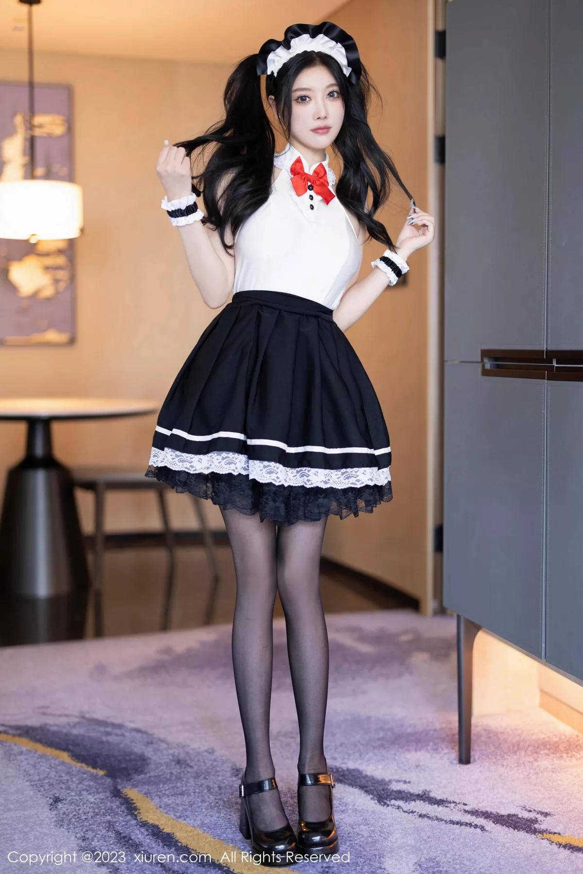 秀人集.com_[XiuRen秀人网]No.7590_女神杨晨晨Yome性感白色蕾丝内衣配白丝袜秀丰满身材诱惑写真92P