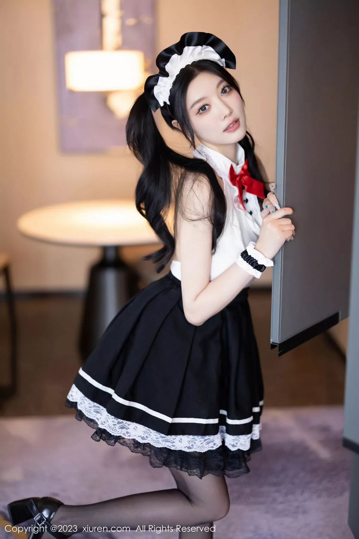 秀人集.com_[XiuRen秀人网]No.7590_女神杨晨晨Yome性感白色蕾丝内衣配白丝袜秀丰满身材诱惑写真92P