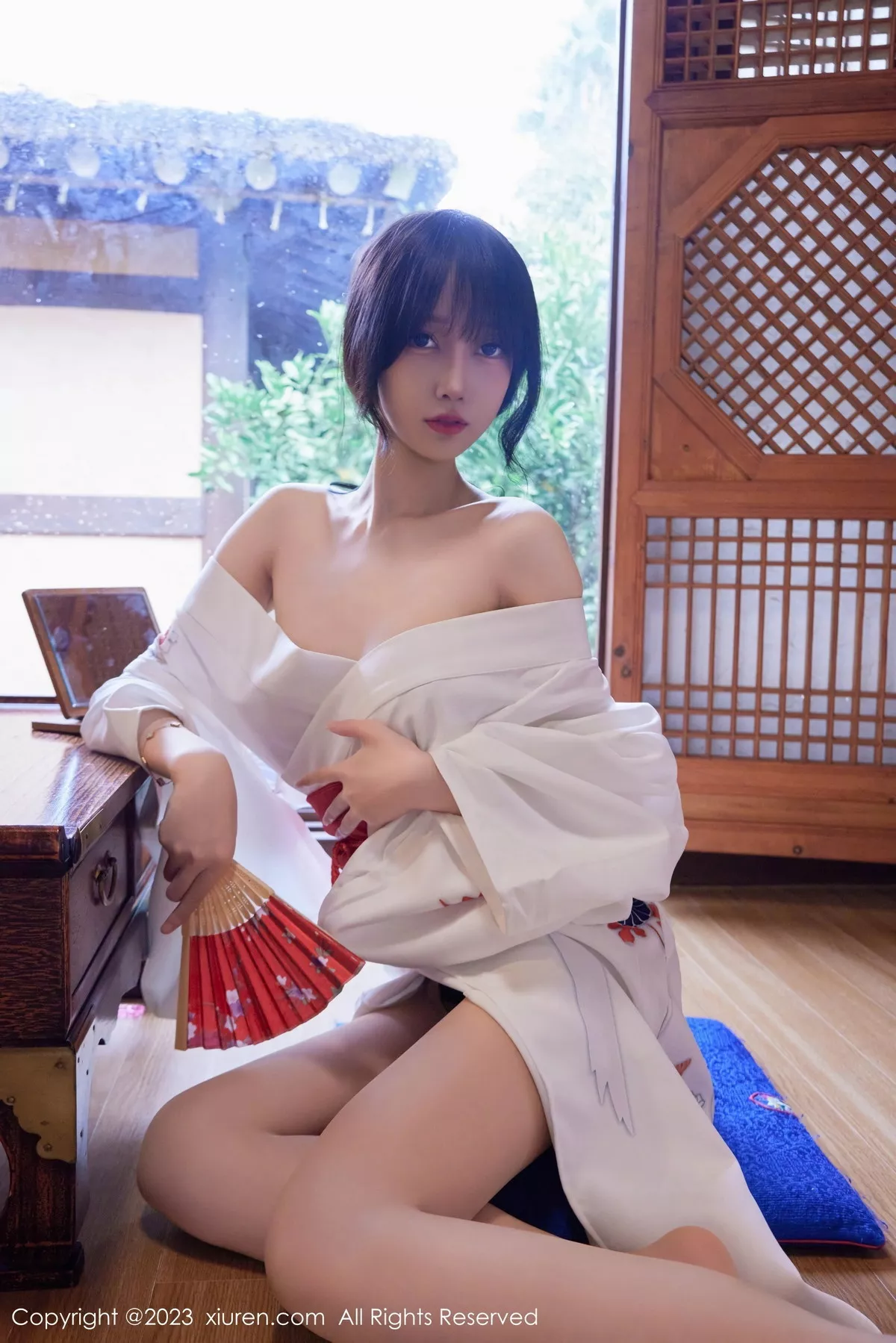 秀人集.com_[XiuRen秀人网]No.7610_模特玥儿玥er性感白色日式和服配开档肉丝秀完美身材诱惑写真60P