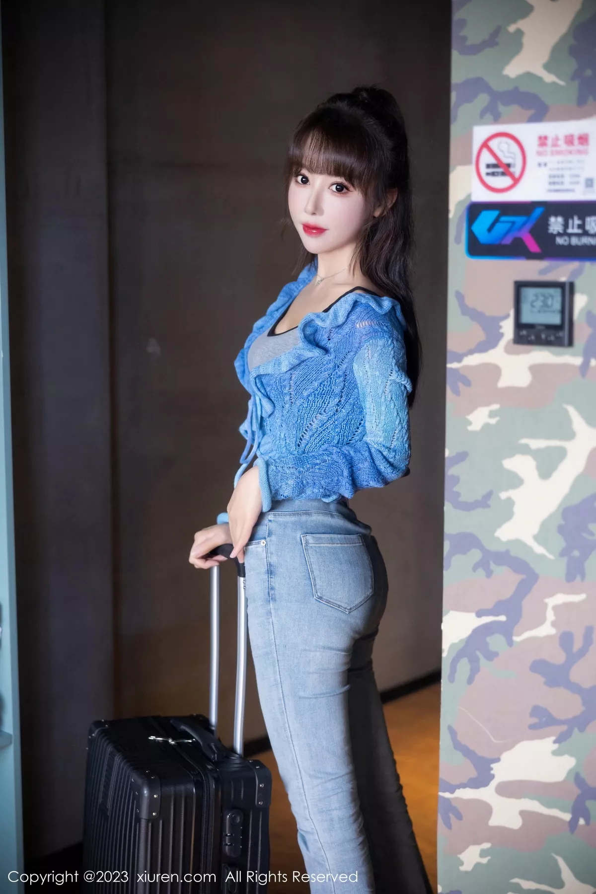 秀人集.com_[XiuRen秀人网]No.7540_模特白笑笑性感蓝色衣露灰色内衣配牛仔裤秀曼妙身姿诱惑写真80P