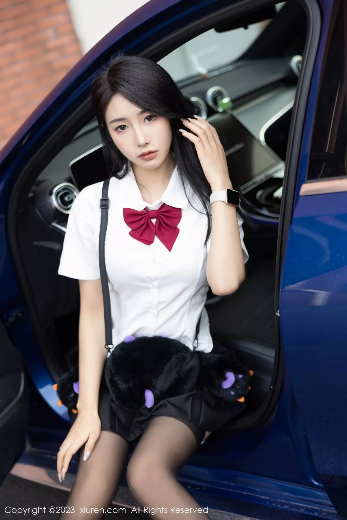 秀人集.com_[XiuRen秀人网]No.7653_模特苏苏阿性感白T配黑短裙露黑色吊带秀曼妙身姿迷人诱惑写真87P