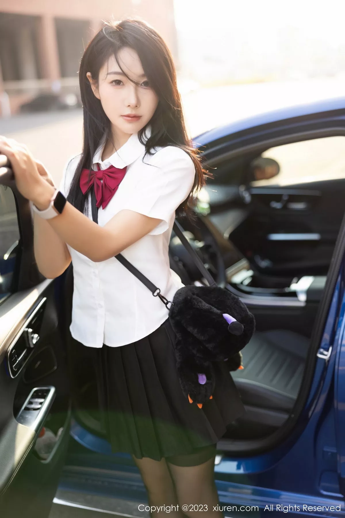 秀人集.com_[XiuRen秀人网]No.7653_模特苏苏阿性感白T配黑短裙露黑色吊带秀曼妙身姿迷人诱惑写真87P