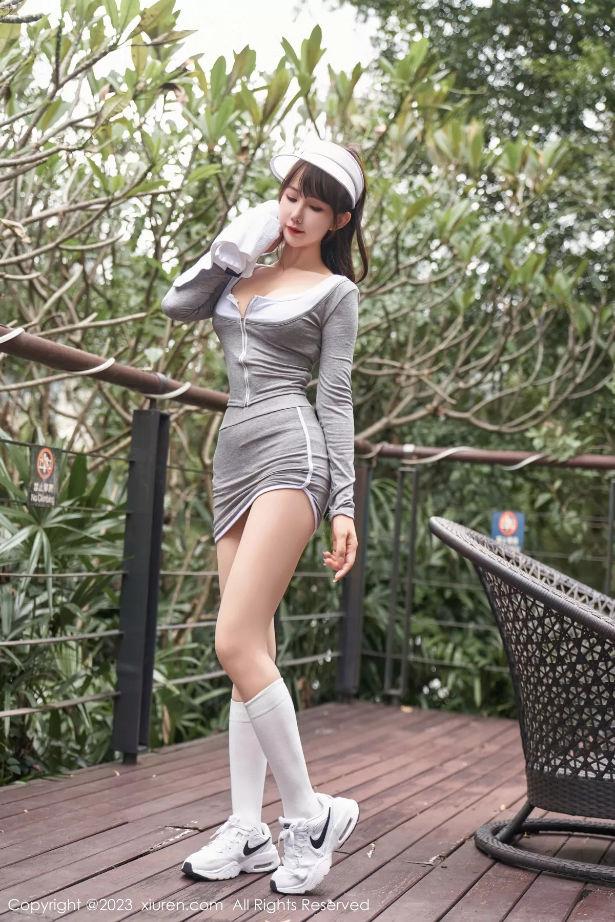 秀人集.com_[XiuRen秀人网]No.7657_模特波巧酱性感灰色运动套装露白色内衣秀凹凸身材完美诱惑写真84P