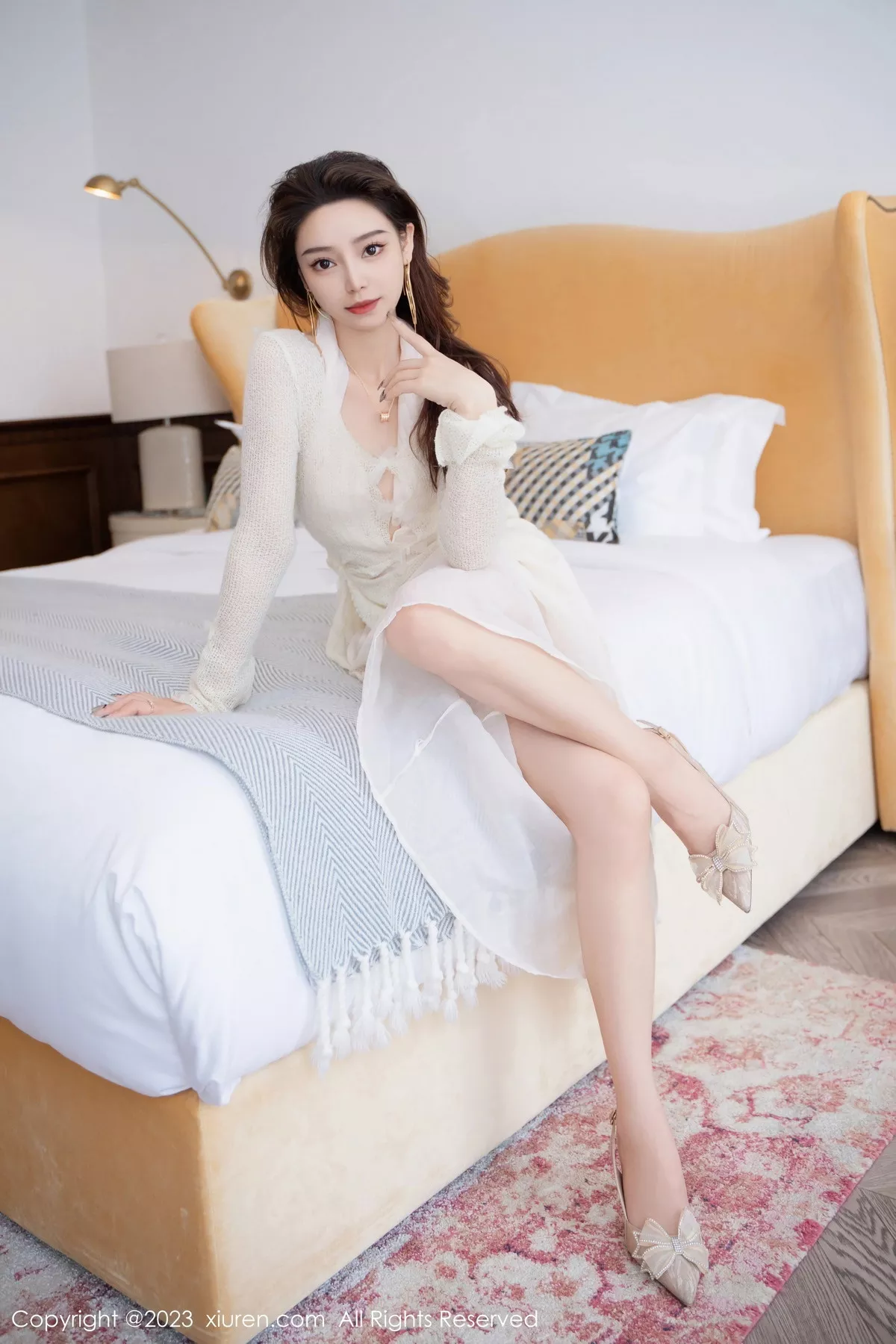 秀人集.com_[XiuRen秀人网]No.7658_模特苏曼兮性感白色薄纱长裙露白色丁字裤秀翘臀美腿诱惑写真97P