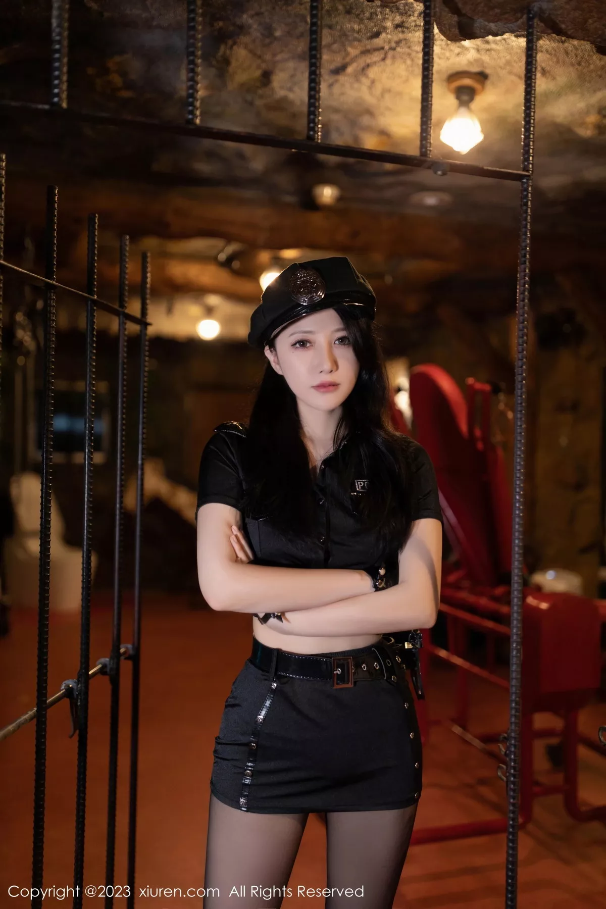 秀人集.com_[XiuRen秀人网]No.7576_模特鱼子酱Fish性感黑色服饰配超薄破烂黑丝秀曼妙身姿诱惑写真84P