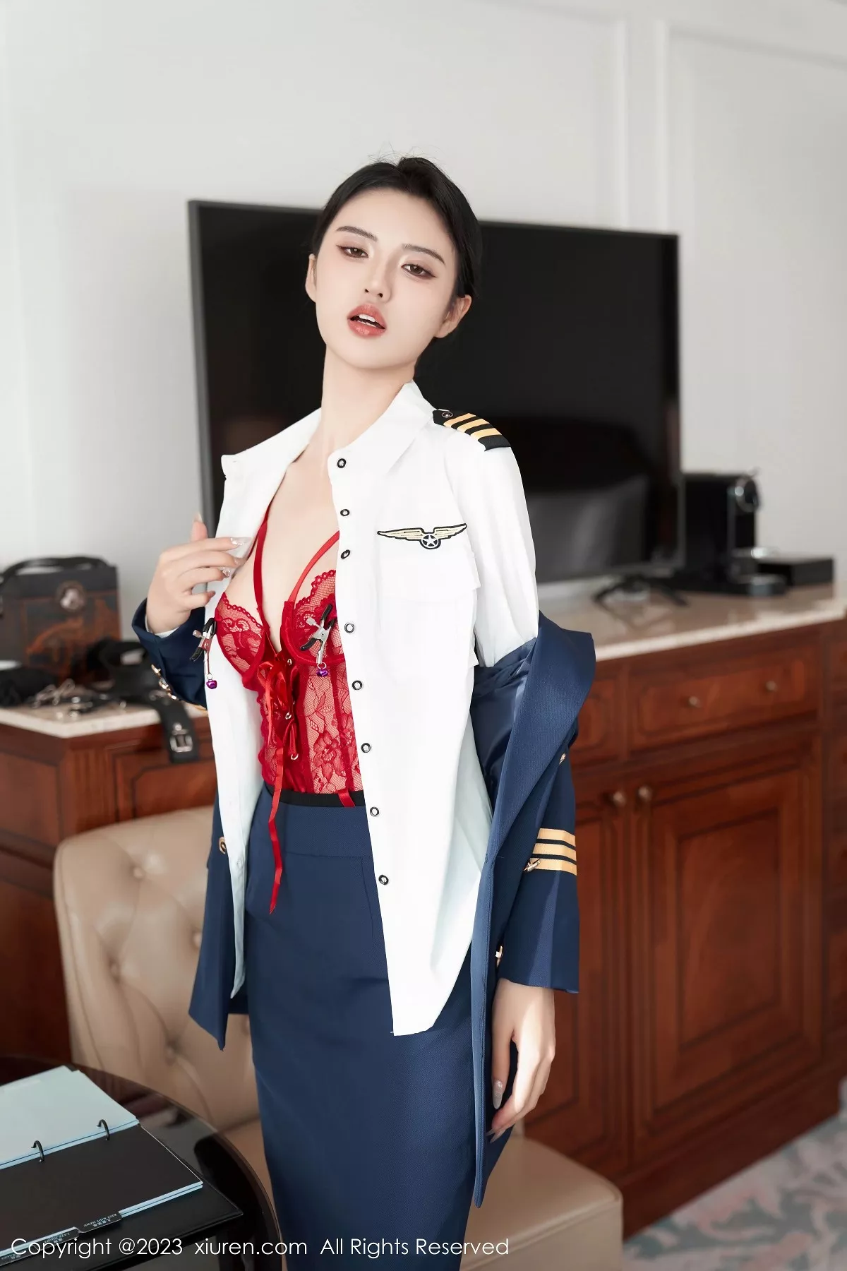 秀人集.com_[XiuRen秀人网]No.7737_模特浅浅Danny秘书角色装扮脱Ol制服露红色蕾丝内衣诱惑写真76P