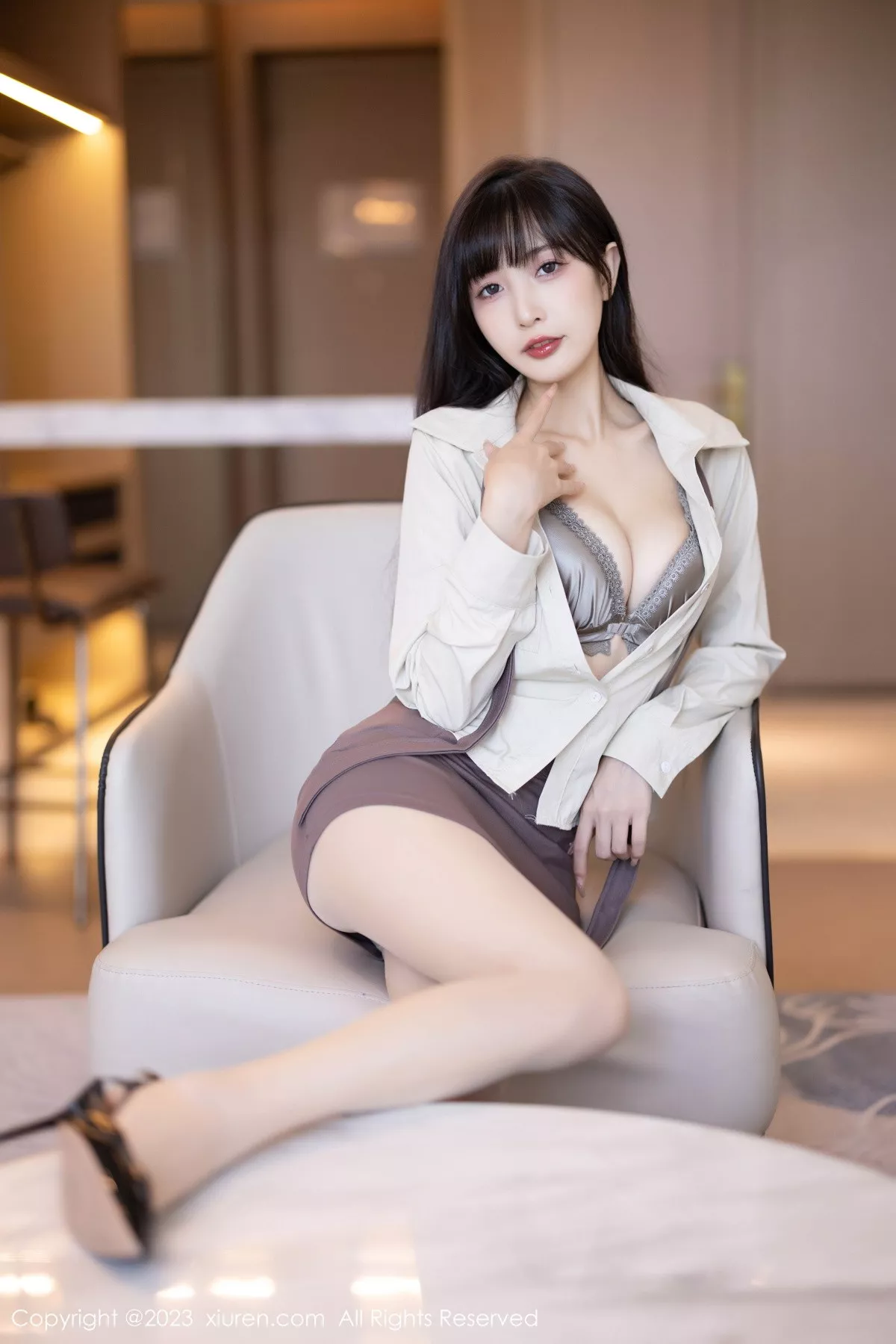 秀人集.com_[XiuRen秀人网]No.7745_模特林星阑性感杏色上衣配短裙露原色丝袜秀苗条身材诱惑写真83P