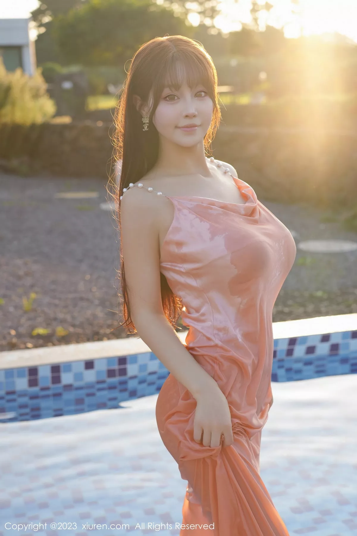 秀人集.com_[XiuRen秀人网]No.7747_女神朱可儿Flora性感吊带长裙+粉色情趣服饰秀丰满身材诱惑写真70P