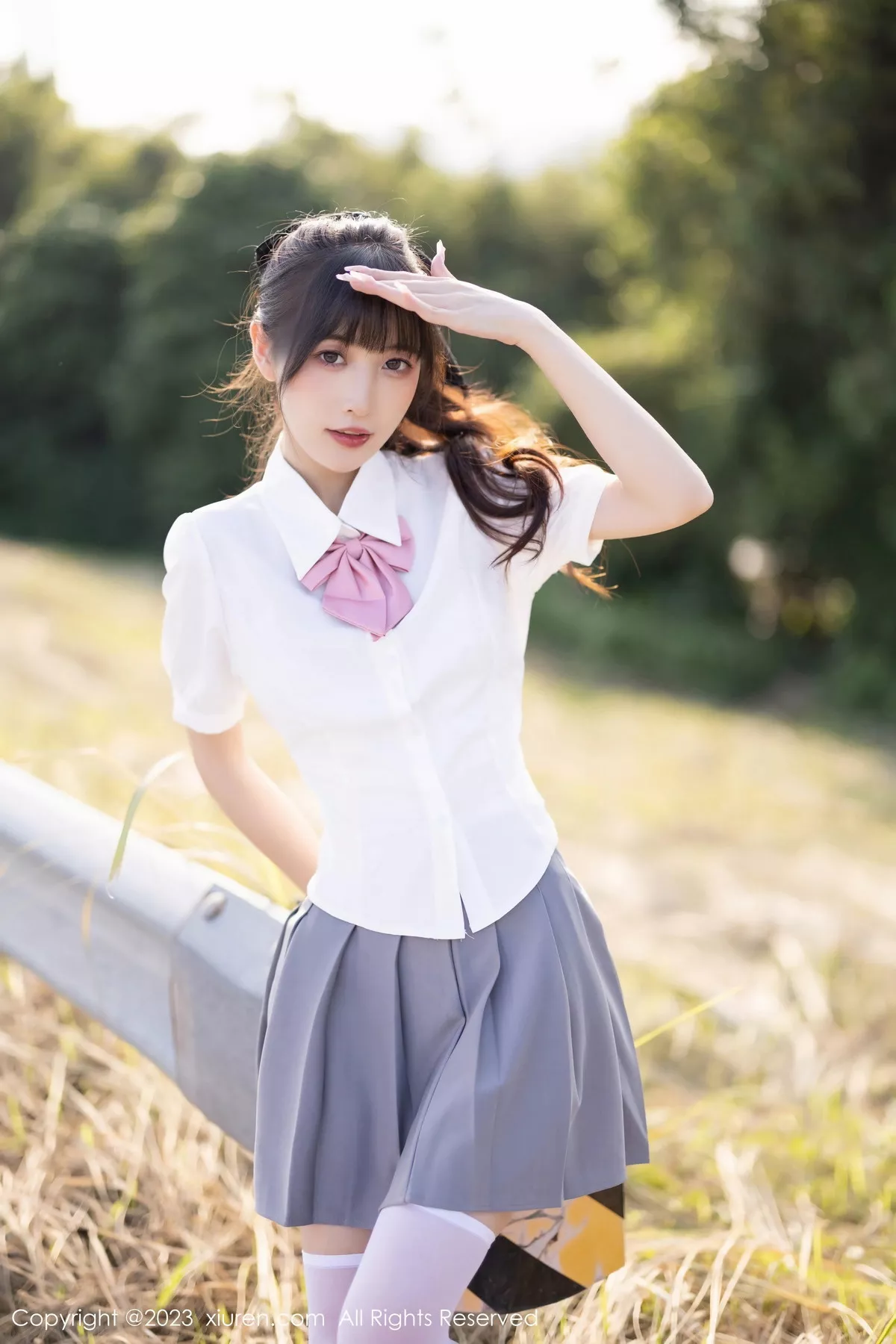 秀人集.com_[XiuRen秀人网]No.7771_模特林星阑性感白T配灰短裙露白色蕾丝内衣秀曼妙身姿诱惑写真83P