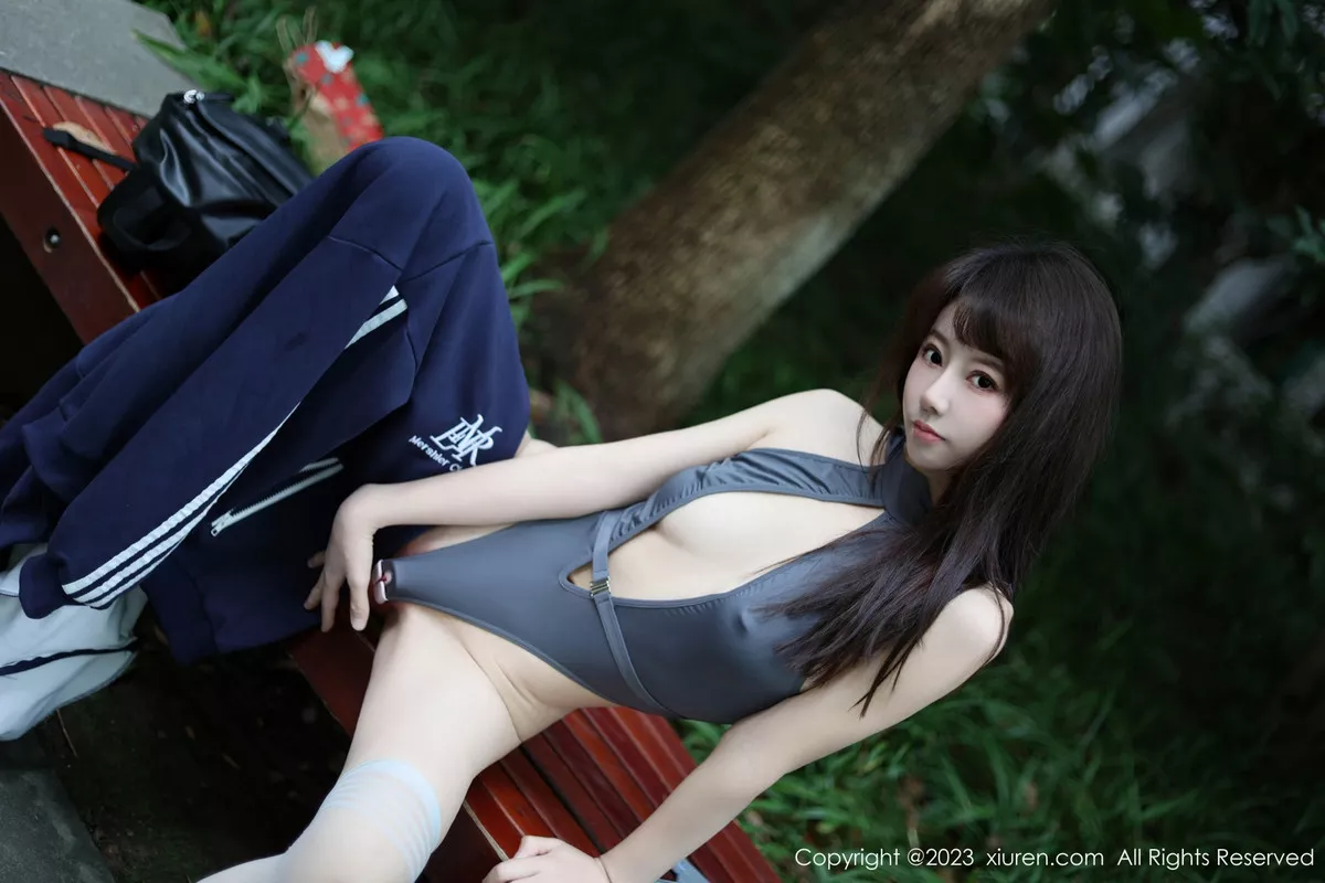 秀人集.com_[XiuRen秀人网]No.7784_模特韩系学妹性感蓝色休闲服饰露灰色轻透连体内衣迷人诱惑写真69P