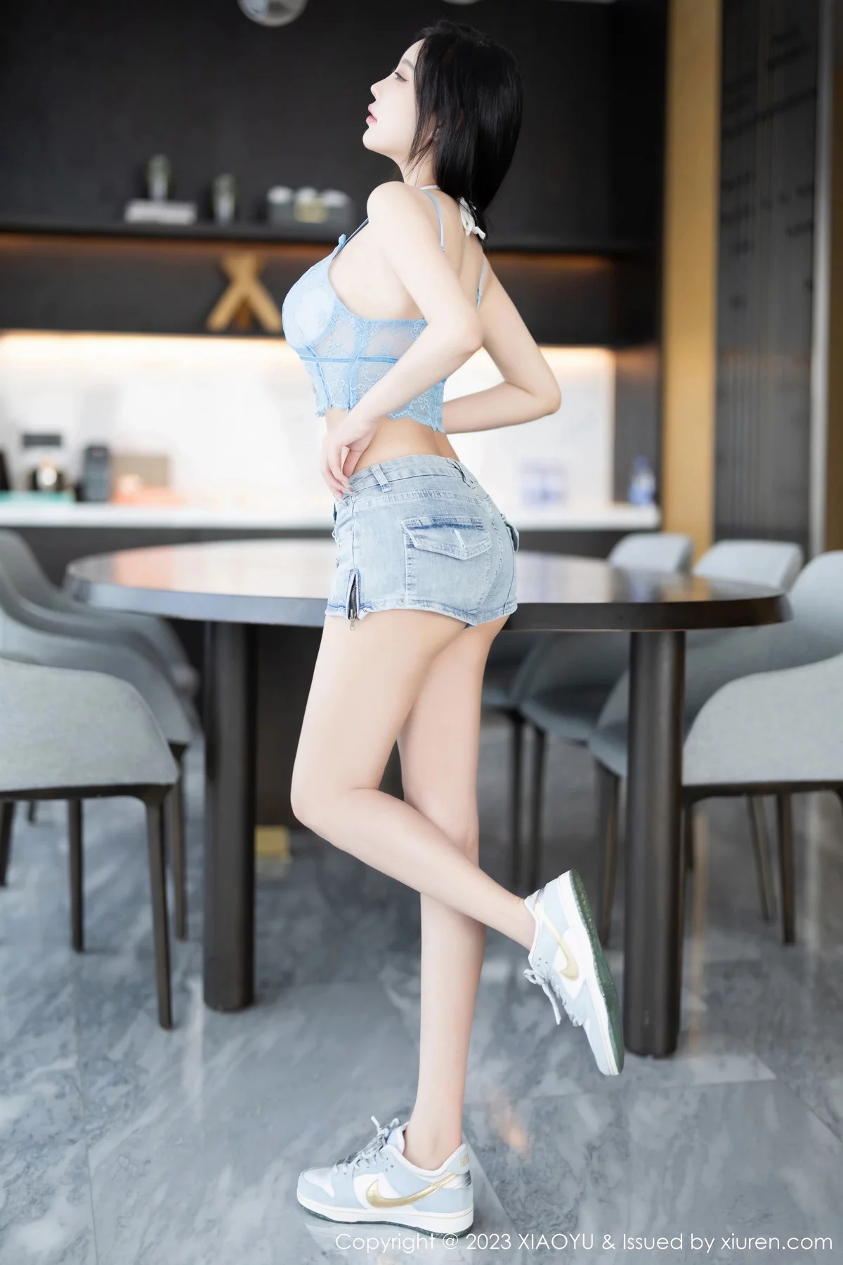 秀人集.com_[XiaoYu画语界]Vol.1165_女神杨晨晨Yome性感蓝色蕾丝服露白色内衣秀丰腴身材诱惑写真86P