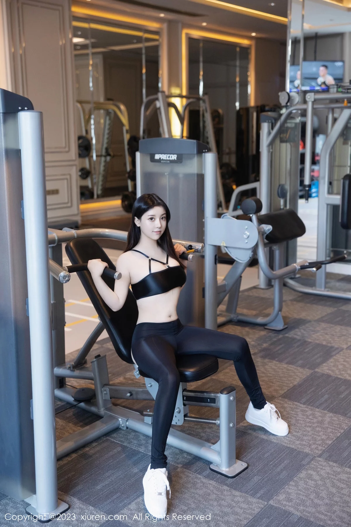 秀人集.com_[XiuRen秀人网]No.7819_模特合集女神豆瓣酱健身所场景性感瑜伽服饰秀完美身材诱惑写真71P