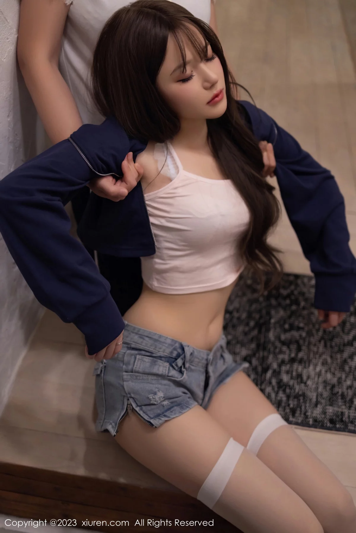 秀人集.com_[XiuRen秀人网]No.7817_模特鱼子酱Fish性感淡蓝色内衣配超短牛仔裤秀曼妙身姿诱惑写真84P