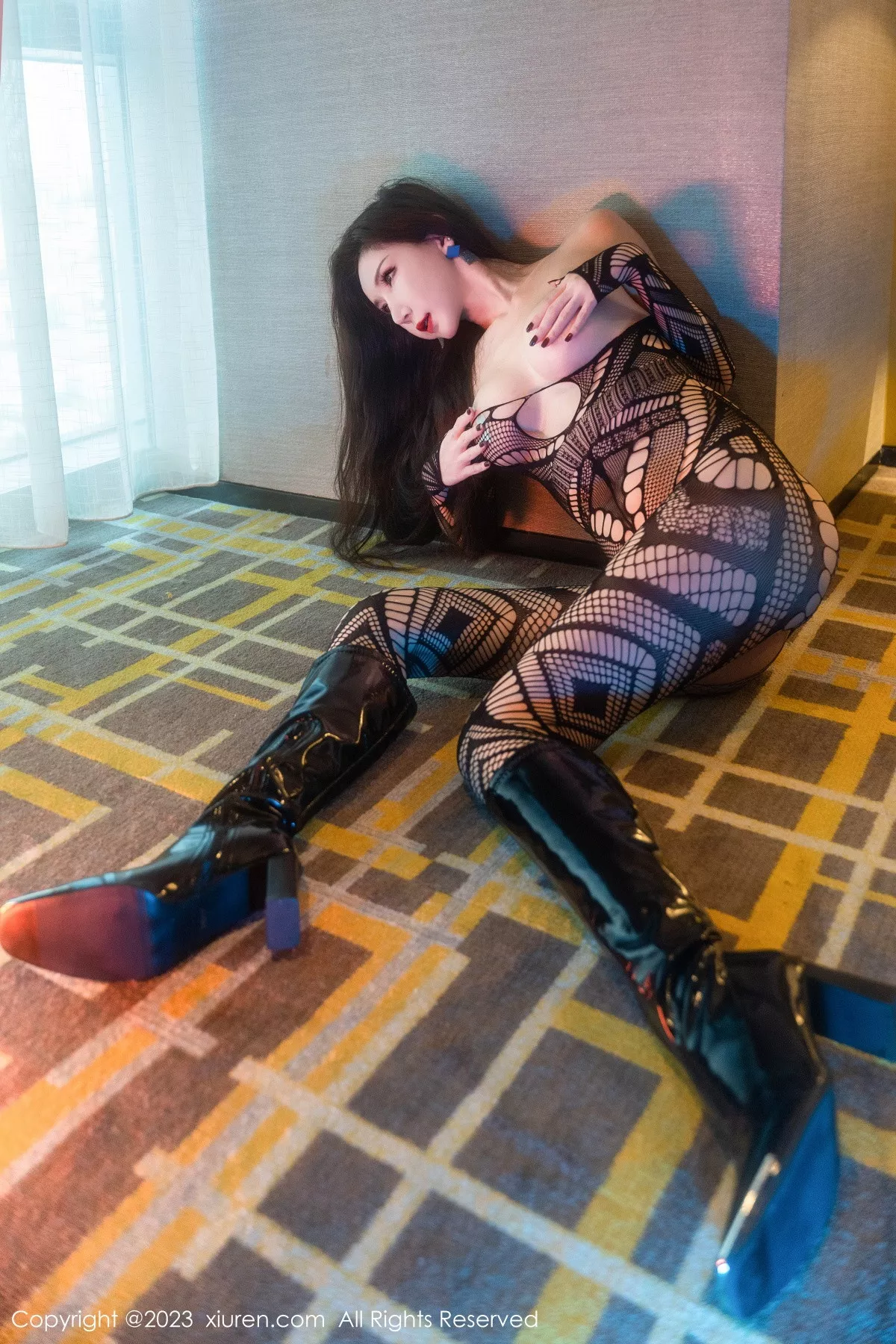 秀人集.com_[XiuRen秀人网]No.7691_模特陈怡曼私房黑色内衣+性感缕空连体黑丝秀魔鬼身材诱惑写真68P